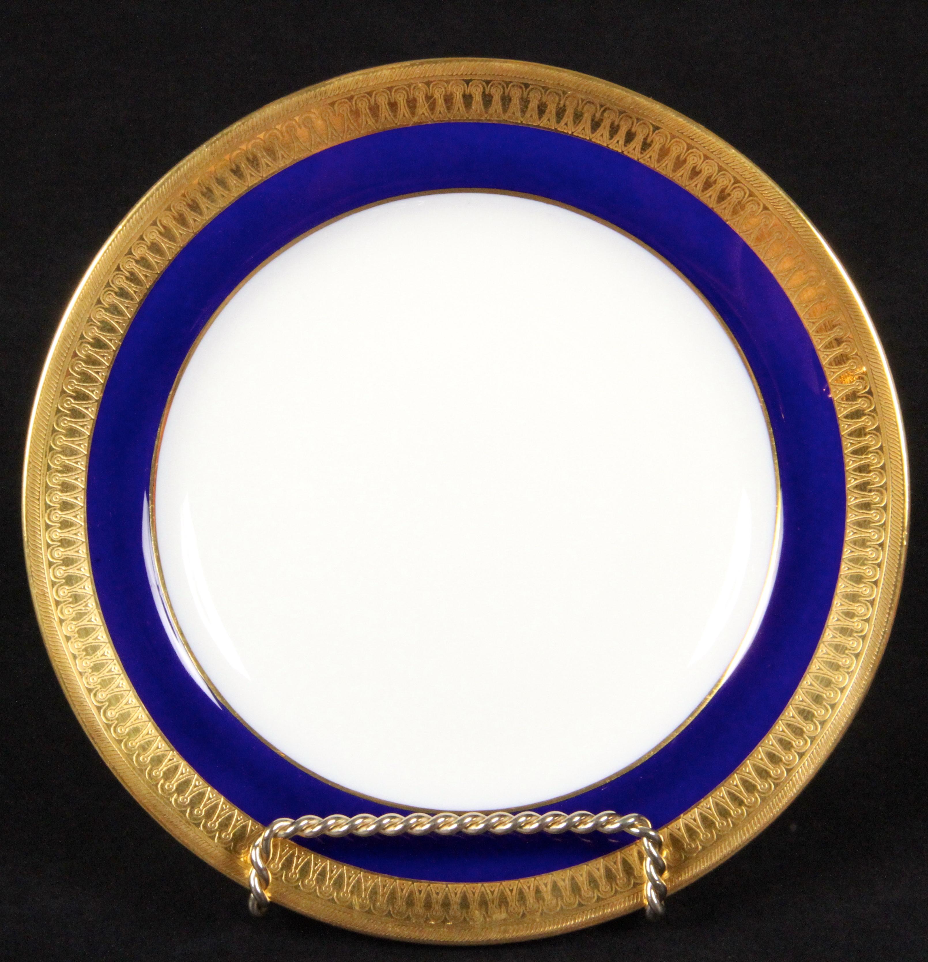 English Service of 24 Minton Cobalt Blue Gold-Encrusted Plates For Sale