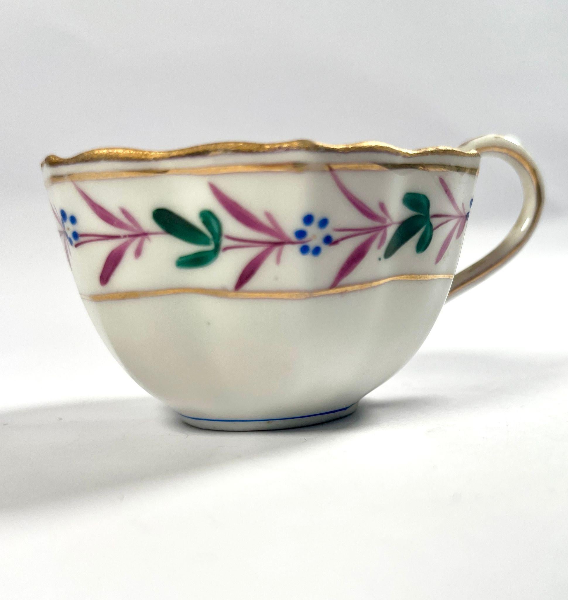 Servizio di 5 tazze e piattini in porcellana Fischer e Mieg - CIRCA 1850 in vendita 2