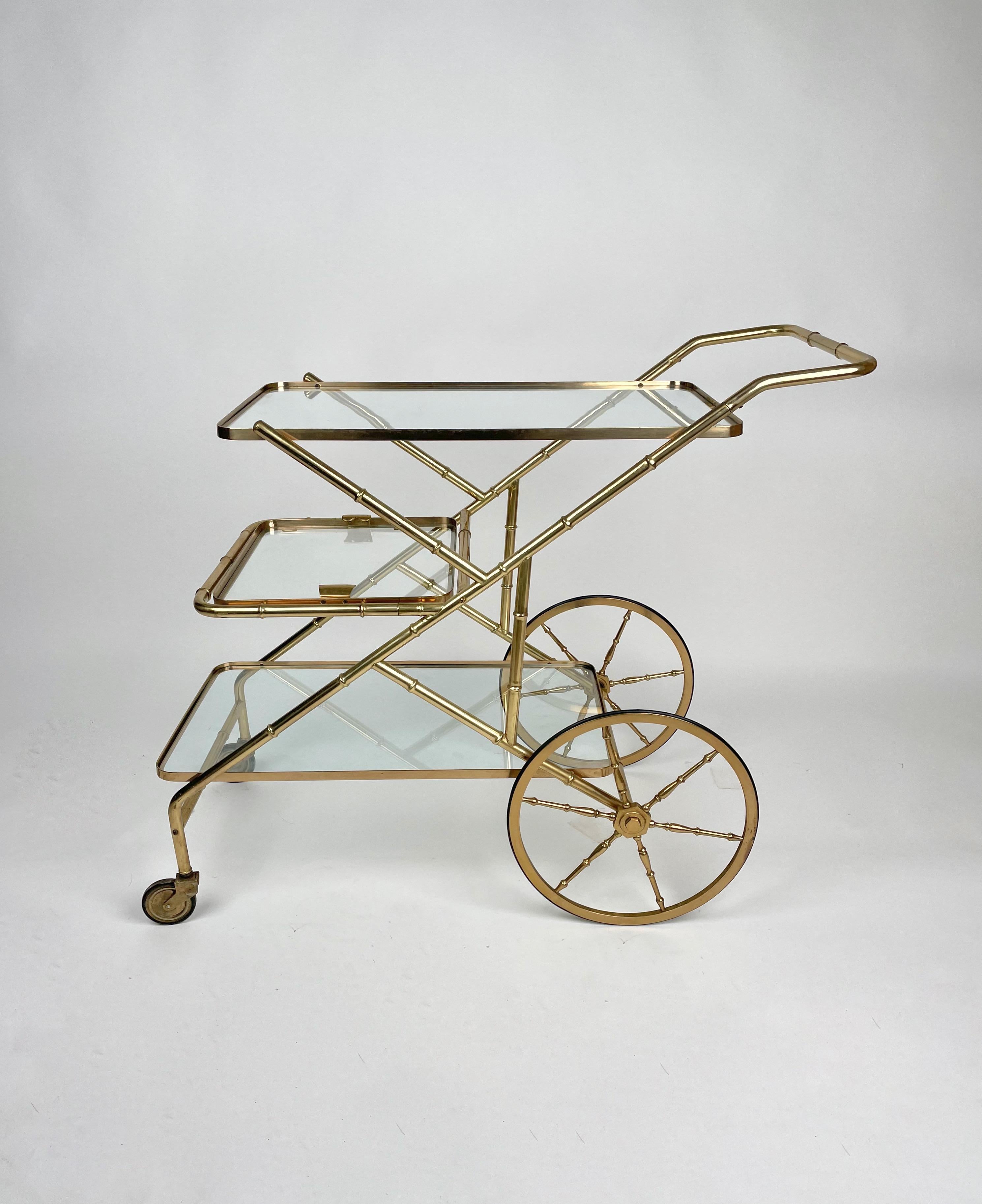 Mid-Century Modern Serving Bar Cart Faux Bamboo Brass & Glass, Italy, 1960s For Sale