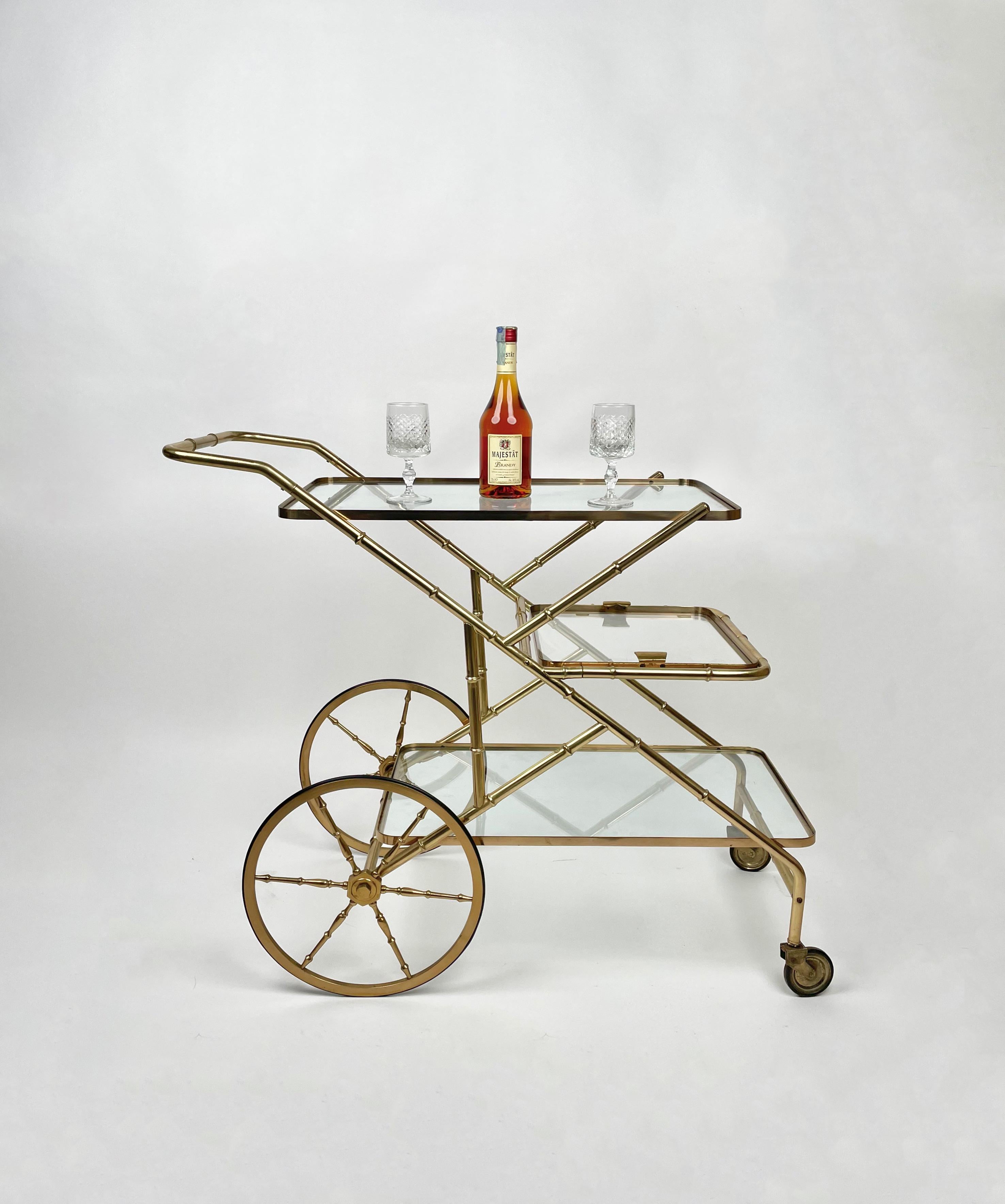 Serving Bar Cart Faux Bamboo Brass & Glass, Italy, 1960s In Good Condition For Sale In Rome, IT