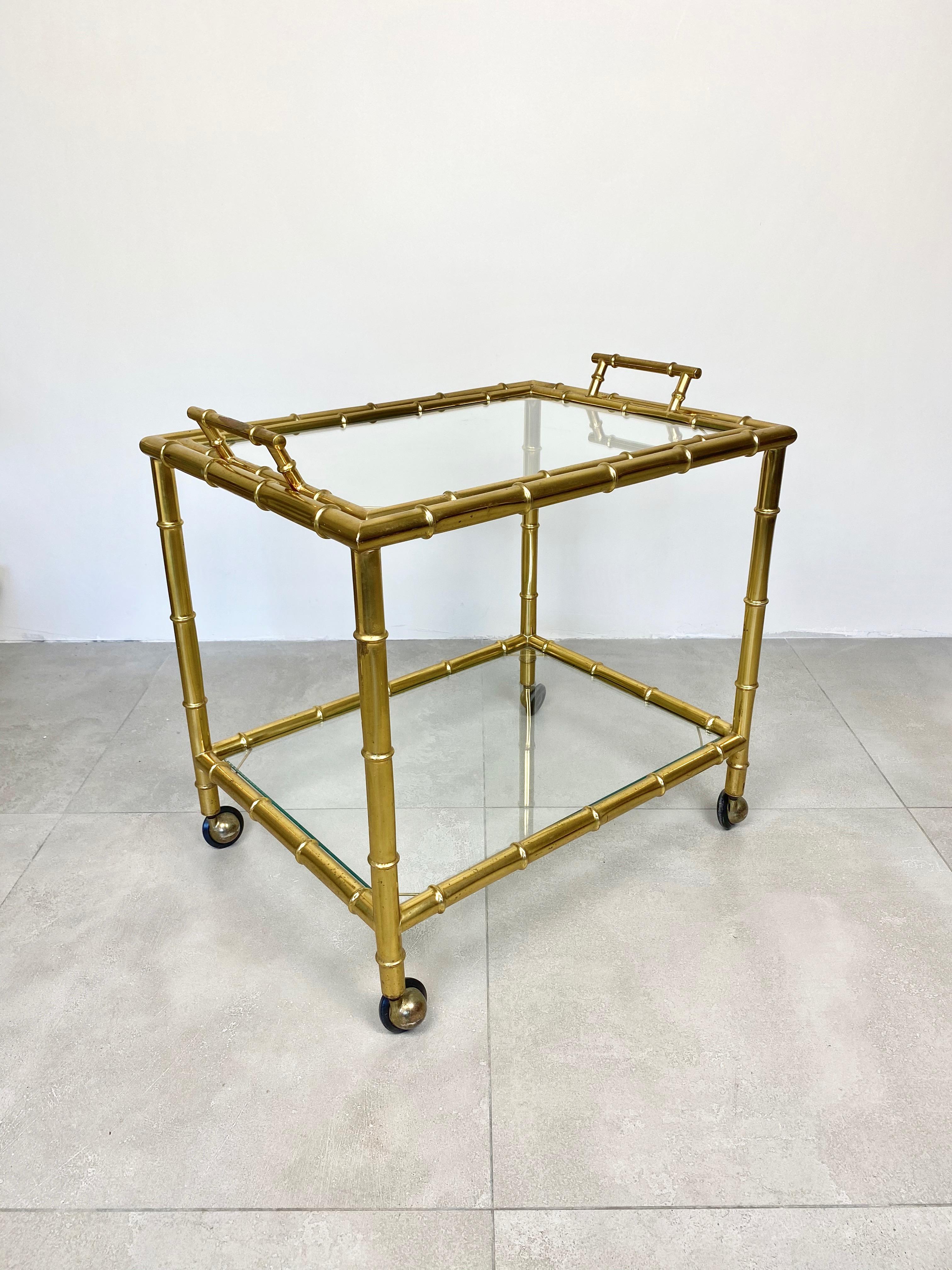 Mid-Century Modern Serving Bar Cart Tray in Brass Faux Bamboo Effect and Glass, Italy, 1960s For Sale