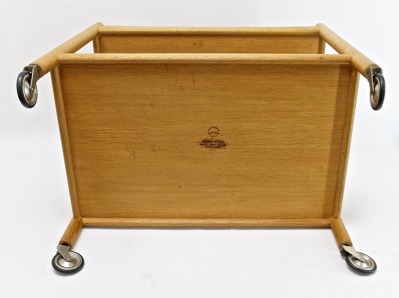 Mid-20th Century Serving Bar Cart Trolley AT-45 by Hans J. Wegner in Oak for Tuck in Denmark