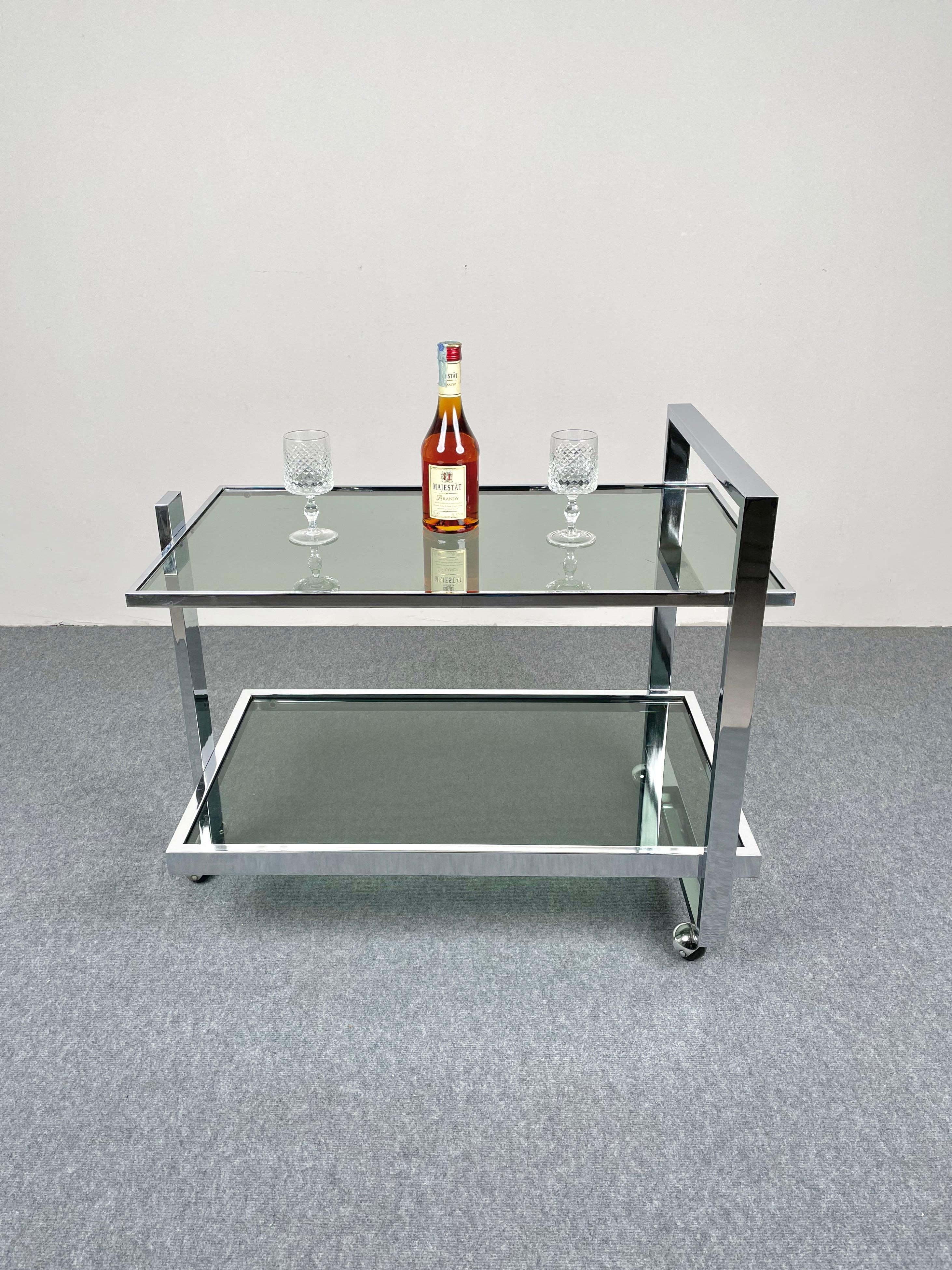 Serving Bar Cart Trolley Chrome and Smoked Glass Romeo Rega Style, Italy, 1970s For Sale 3