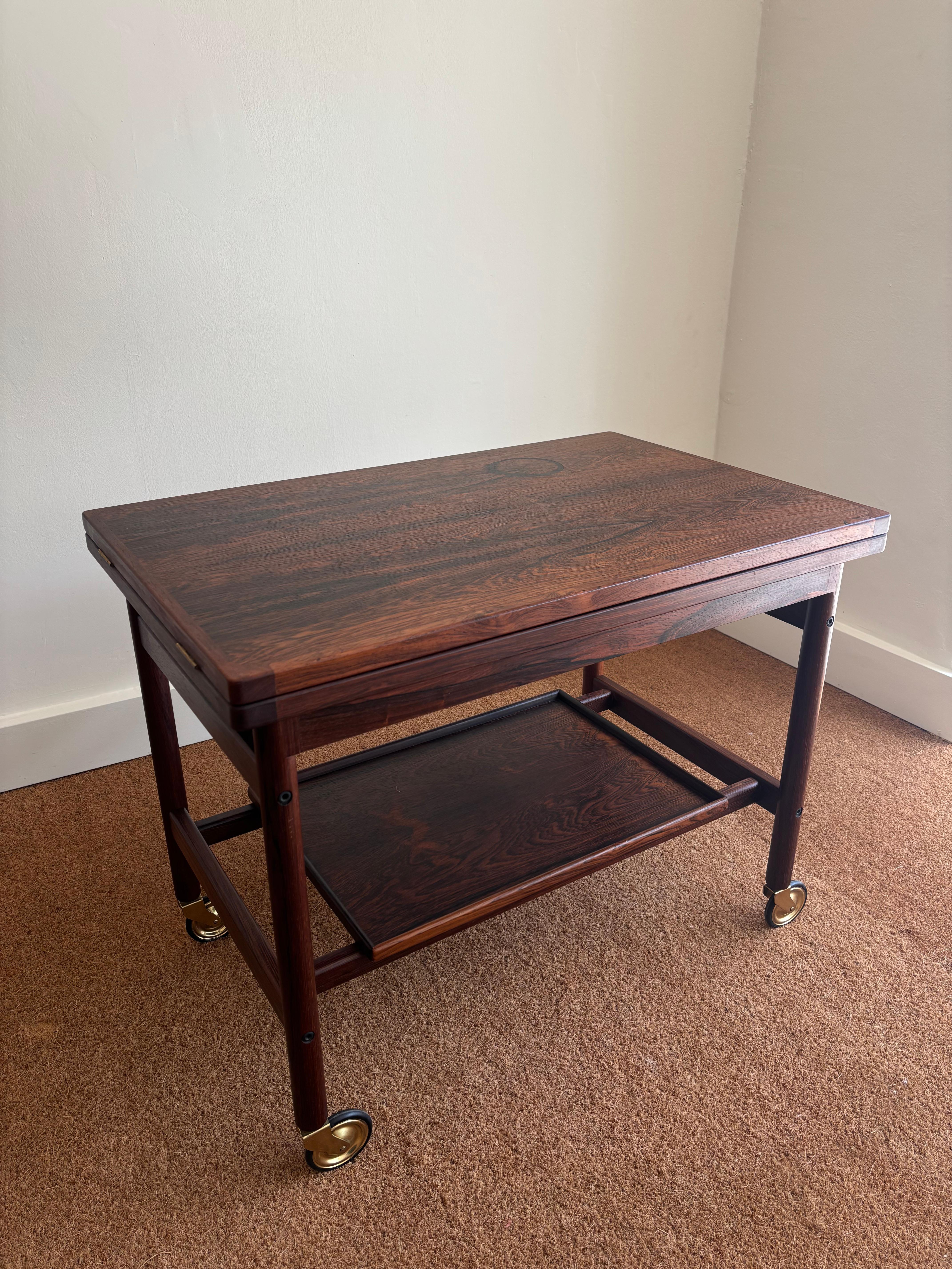Servierwagen aus jacaranda-holz von Kurt Östervig (Moderne der Mitte des Jahrhunderts) im Angebot