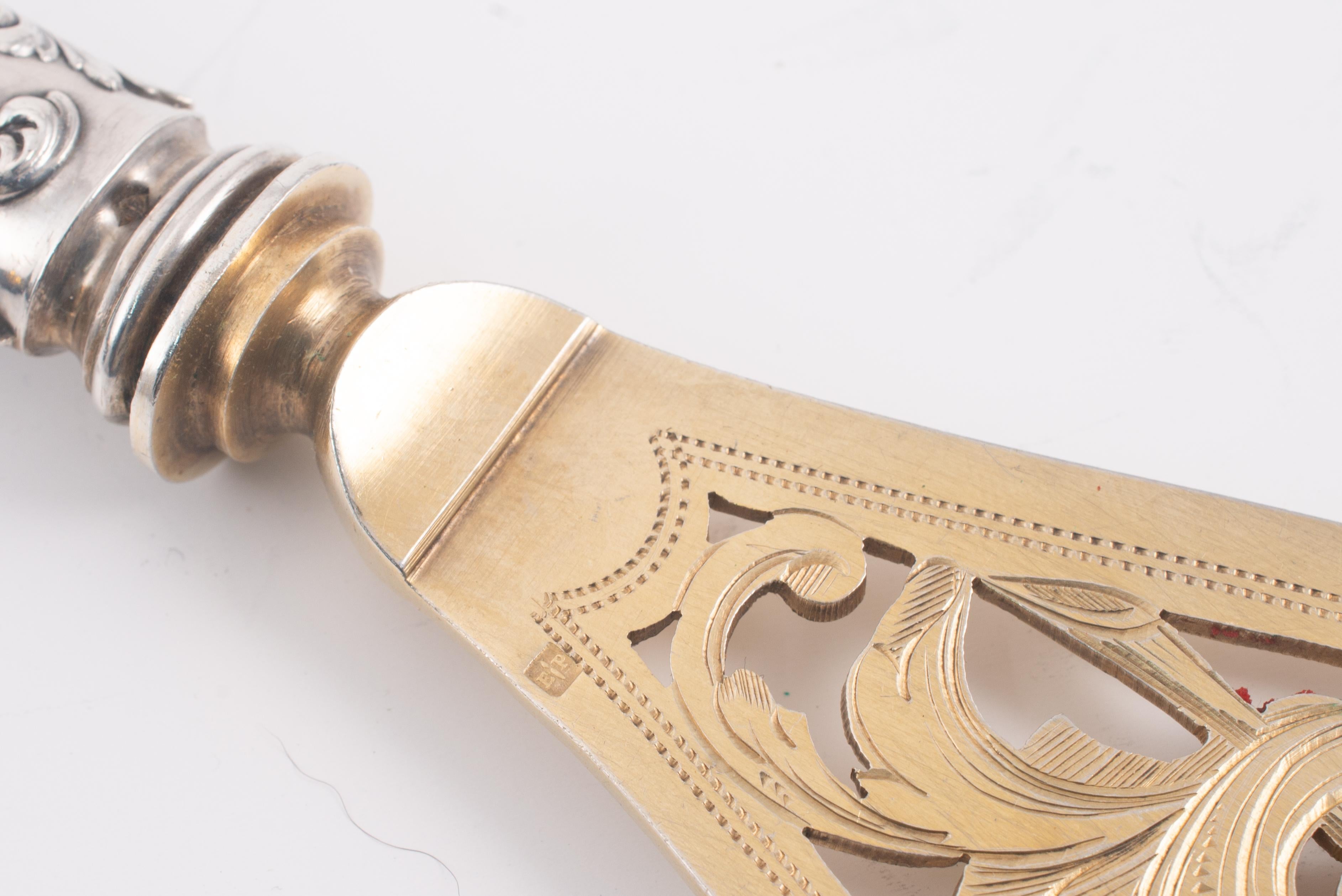 Servierbesteck in einem Etui. A. Silver, etc. Puiforcat, Frankreich, um 1900. (Silber) im Angebot