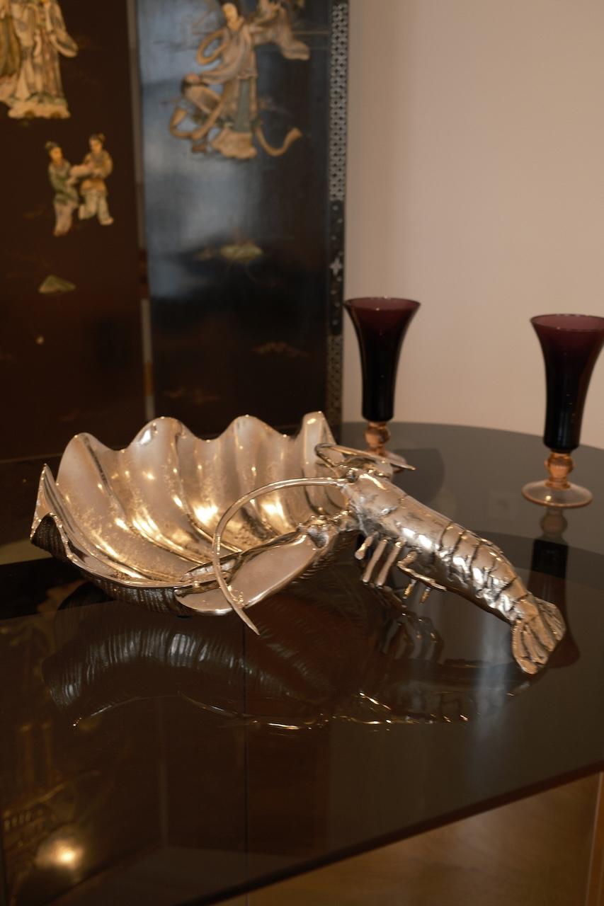 Servierplatte  in Form einer Schale und eines Hummers (Französisch) im Angebot