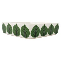 Serving Dish, Stig Lindberg, Gustavsberg, Sweden, Berså / Bersa Green Leafs