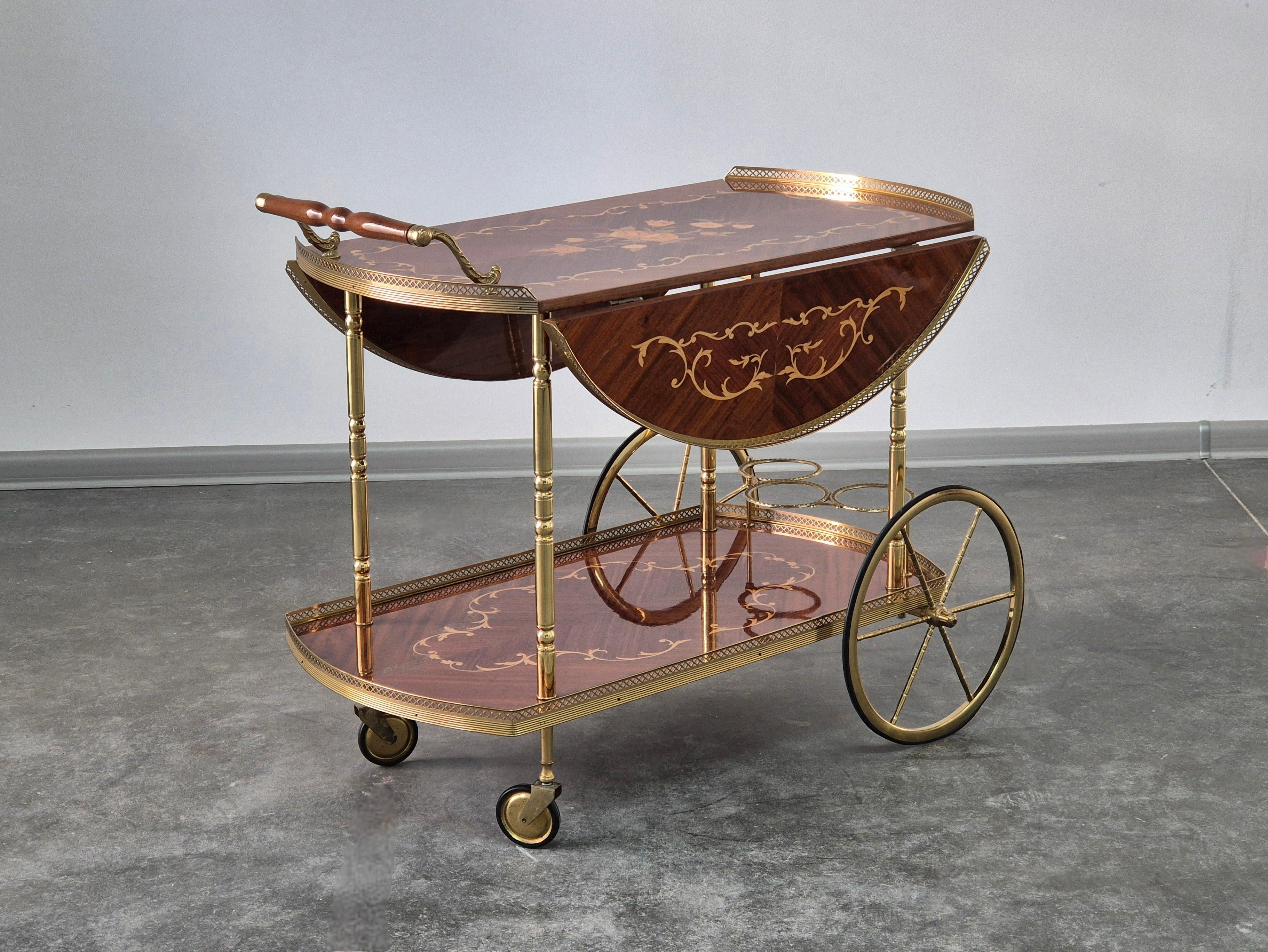 Chariot de service avec rabats latéraux, incrustations de marqueterie, 1970 en vente 6