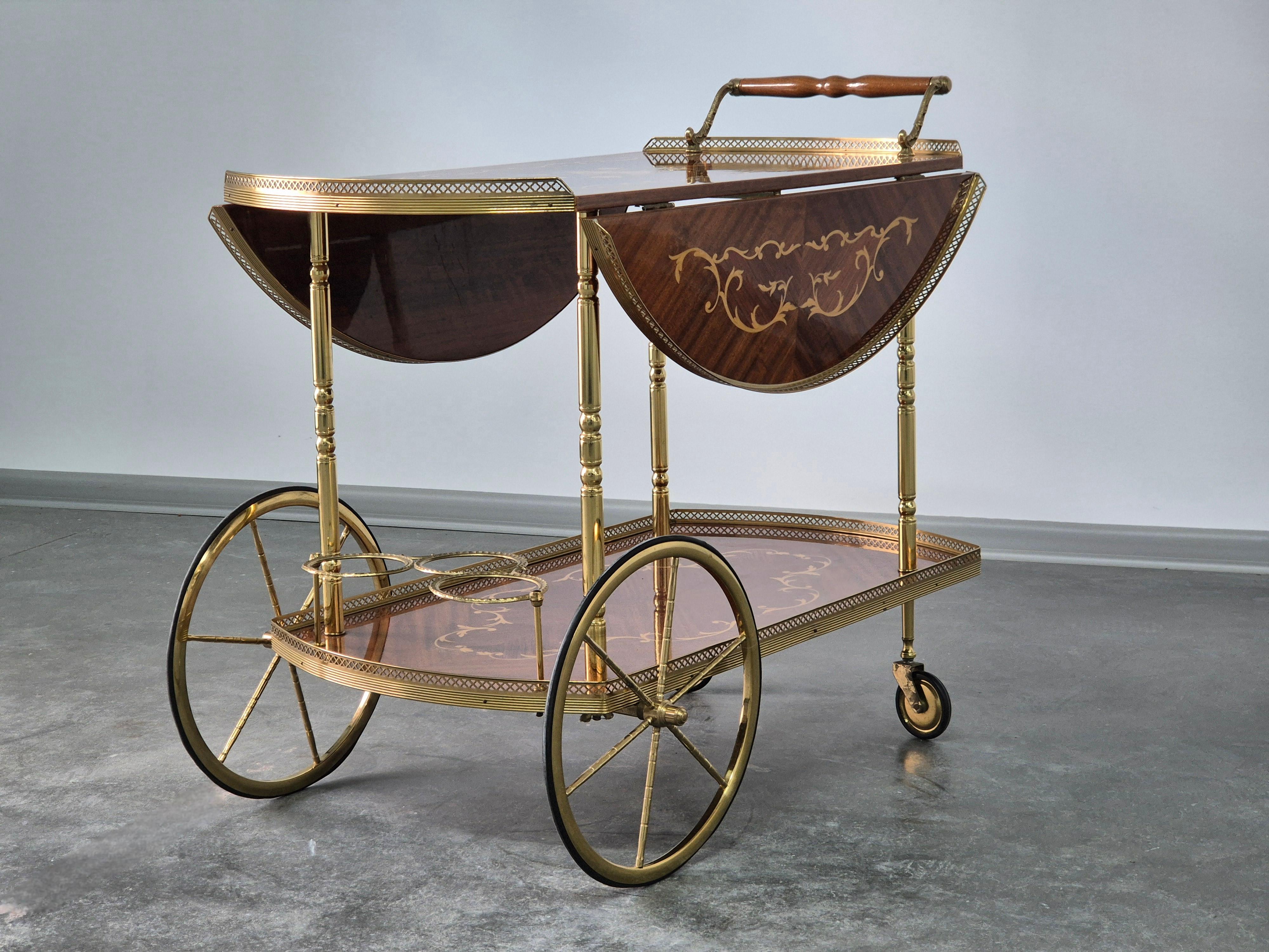 Chariot de service avec rabats latéraux, incrustations de marqueterie, 1970 en vente 9