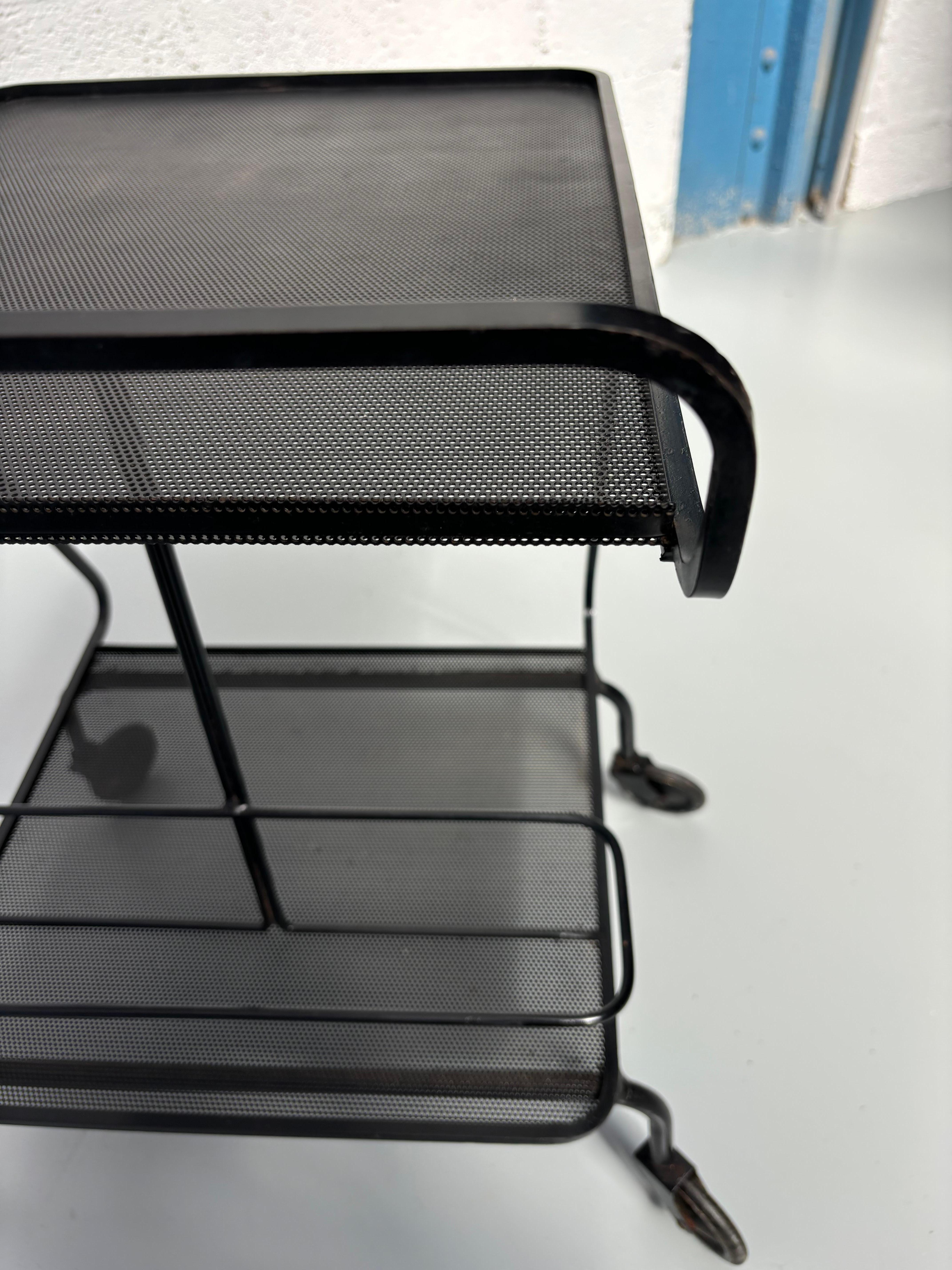 Mesa de servicio de Mathieu Matégot en venta 6