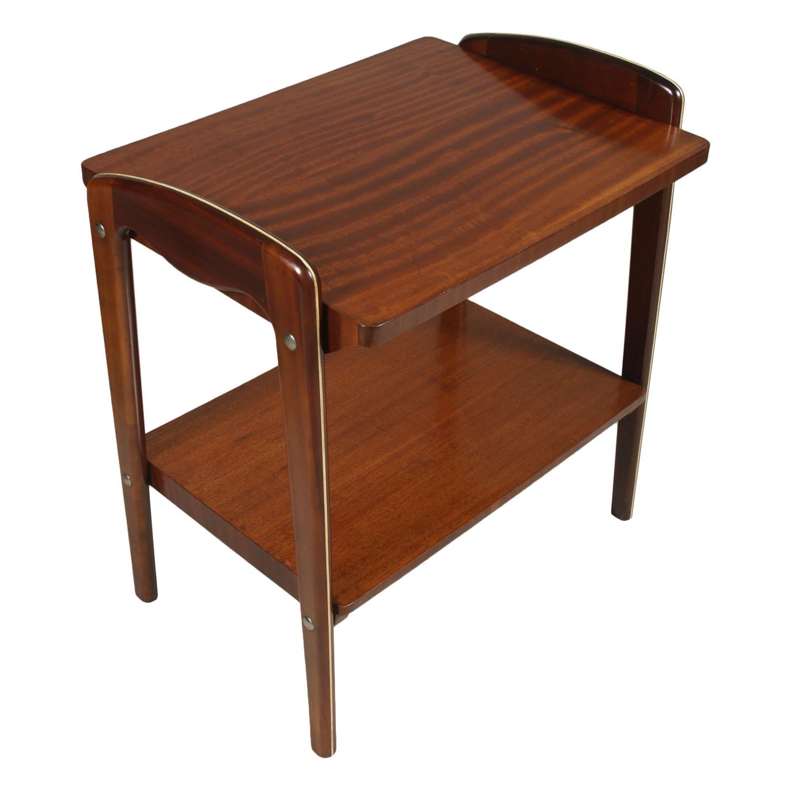 Italy Mid-Century Modern occasional table, console, Gio Ponti attributed by Consorzio Mobili di Cantu. In mahogany, wax-polished
Measures cm: H 79, W 71, D 52.