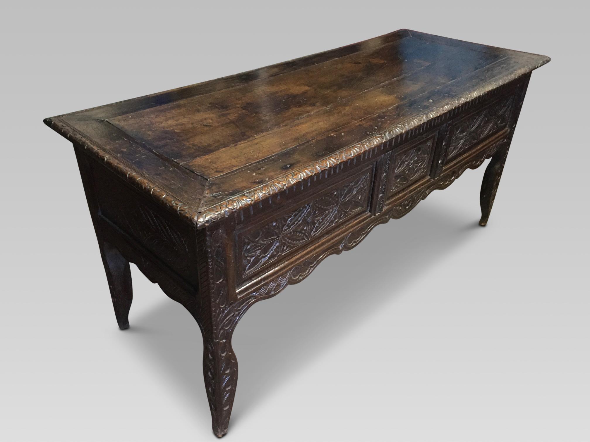 Country Serving Table, French Late 18th Century, Oak  For Sale