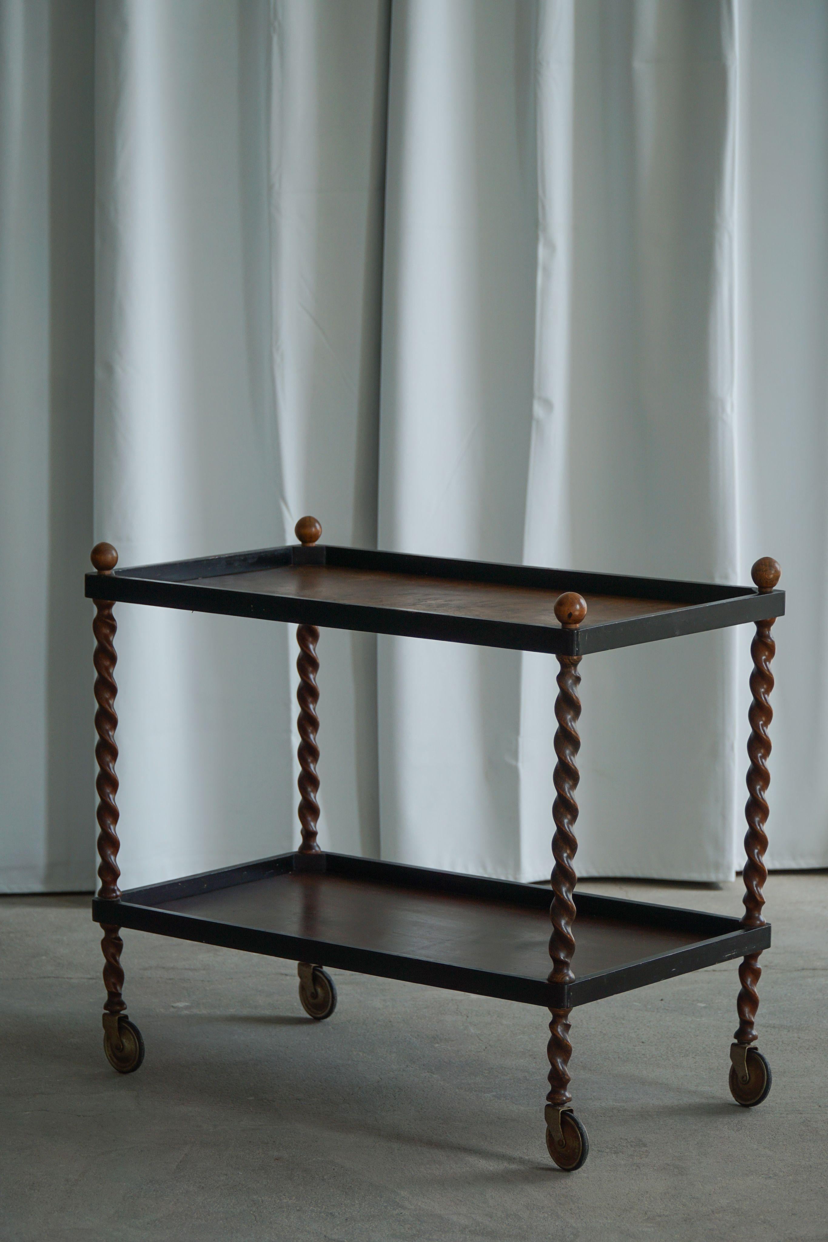 Danese Serving Table in Birch, Danish Cabinetmaker, Twisted Legs, Early 20th Century in vendita