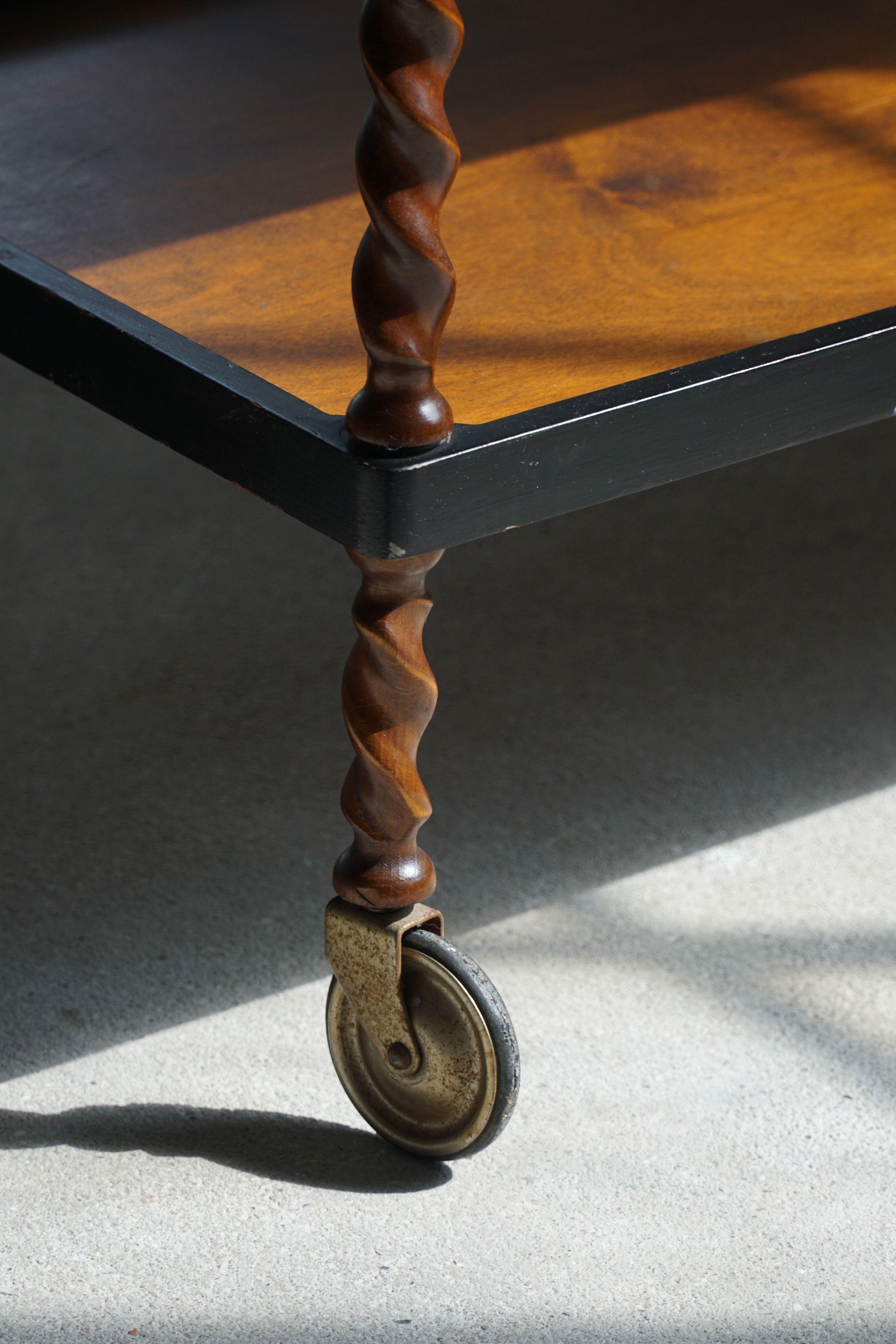 Serving Table in Birch, Danish Cabinetmaker, Twisted Legs, Early 20th Century in vendita 1