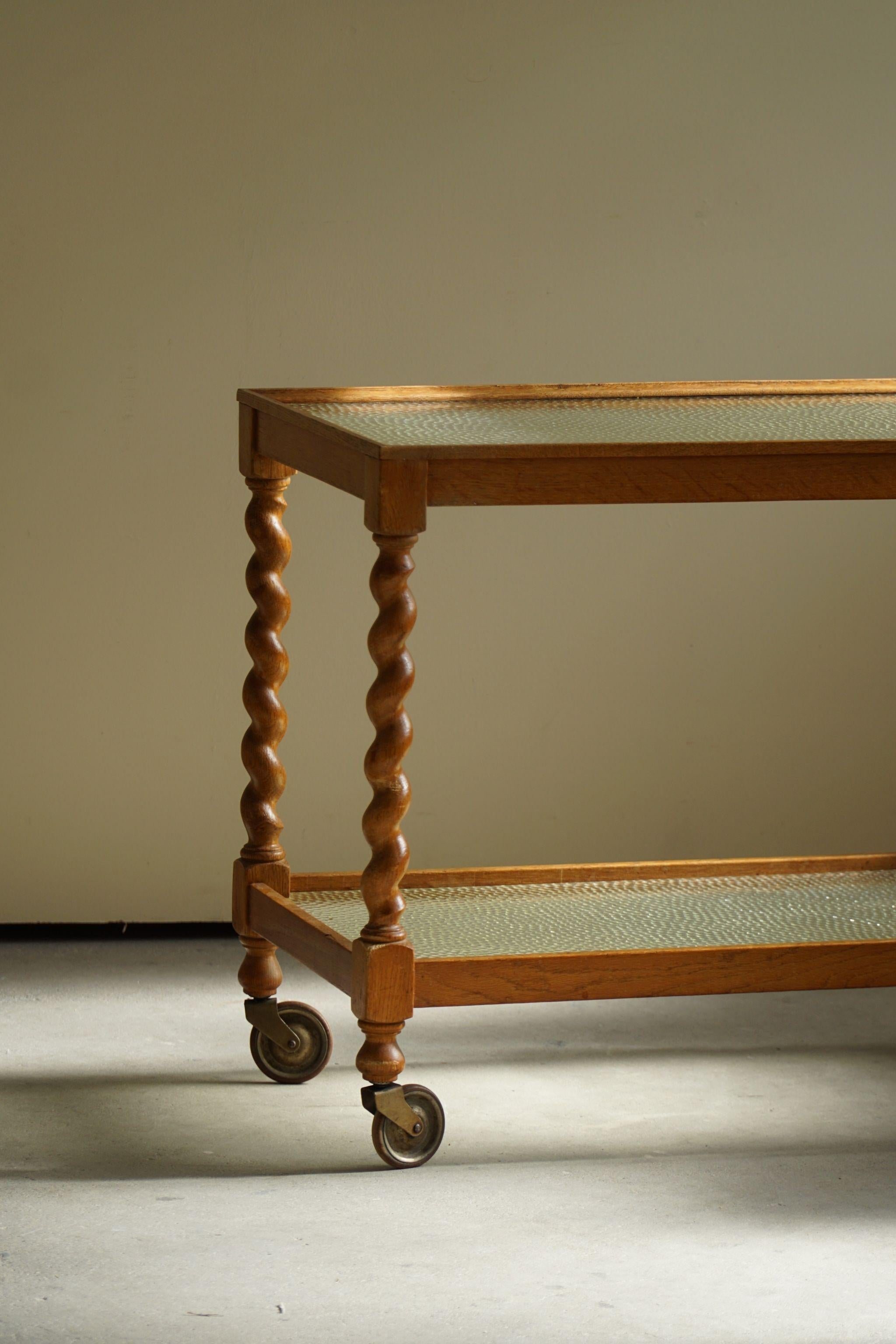 Serving Table in Oak by a Danish Cabinetmaker, Twisted Legs, Early 20th Century For Sale 4