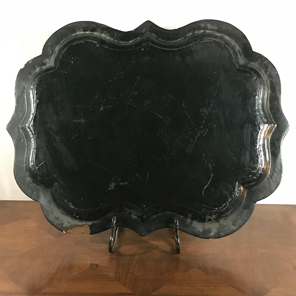 Papier Plateau de service, 19e siècle Anglais en papier mâché en vente