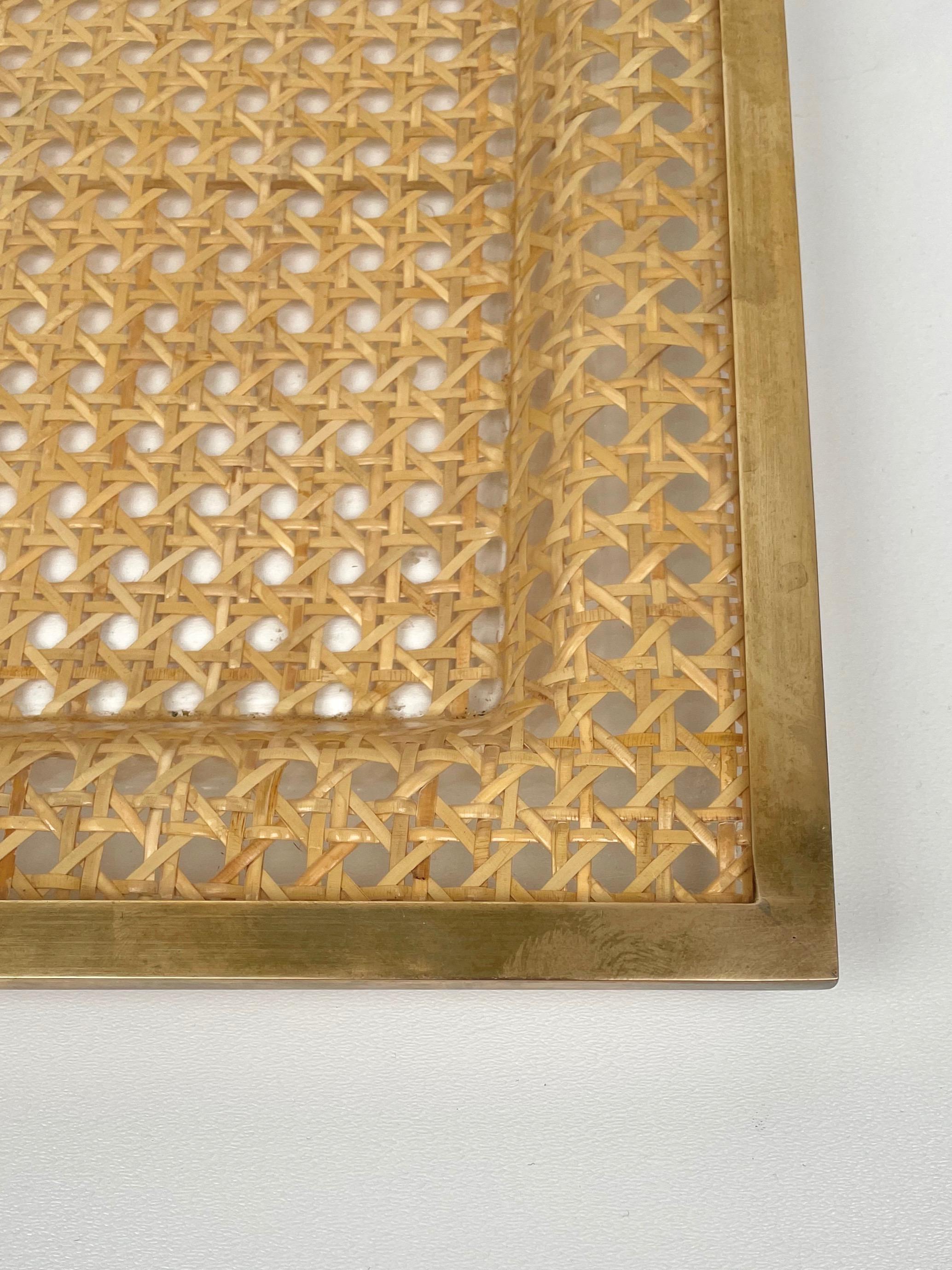 Serving Tray Centrepiece Christian Dior Home Brass Lucite and Wicker, 1970s 4