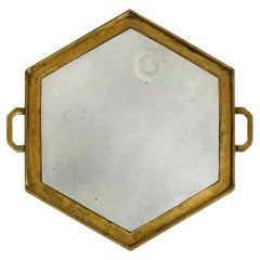 Bandeja de servicio de diseño brutalista, fabricada en aluminio y latón por David Marshall