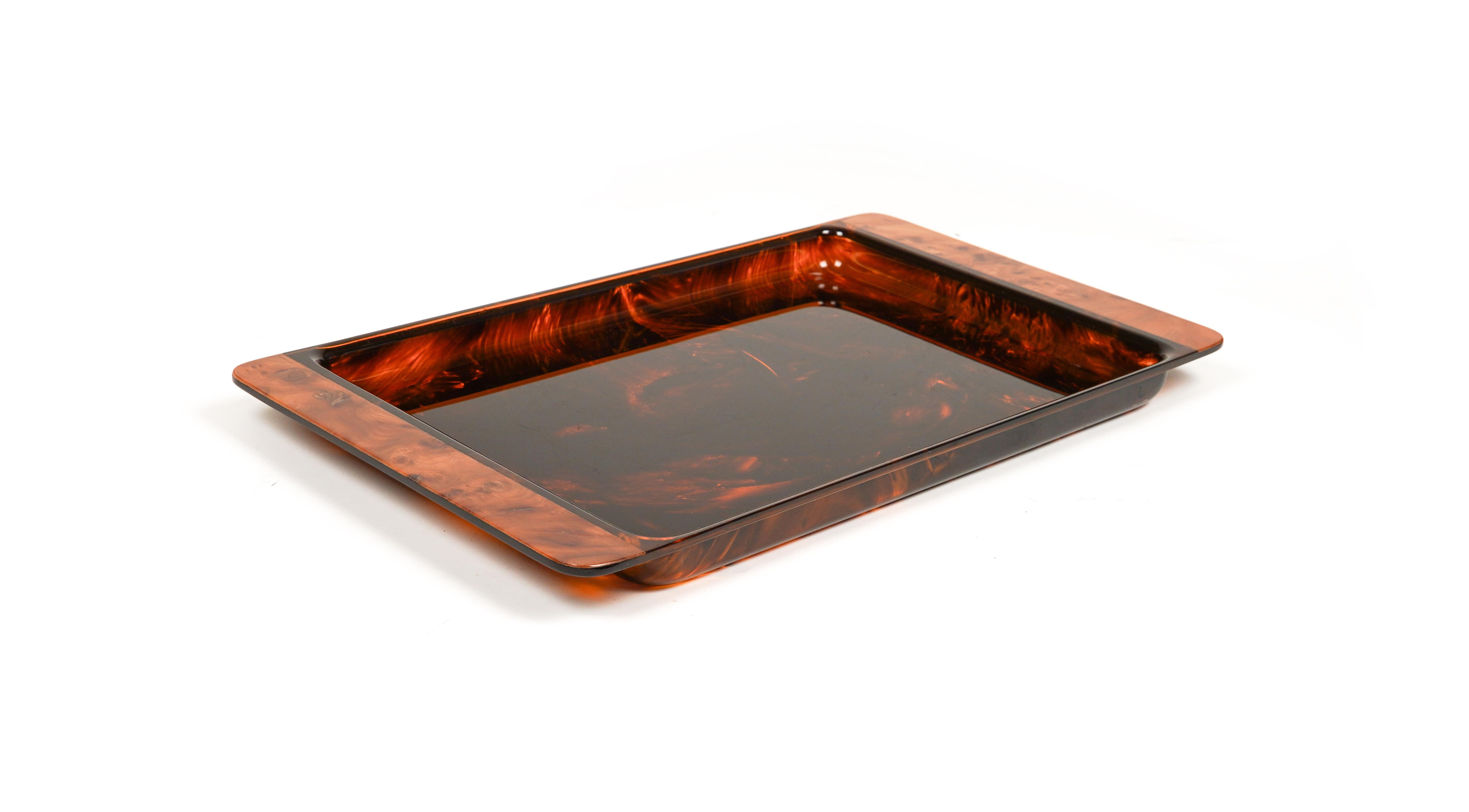 Serving Tray in Effect Tortoiseshell Lucite & Brass by Guzzini, Italy 1970s In Good Condition In Rome, IT