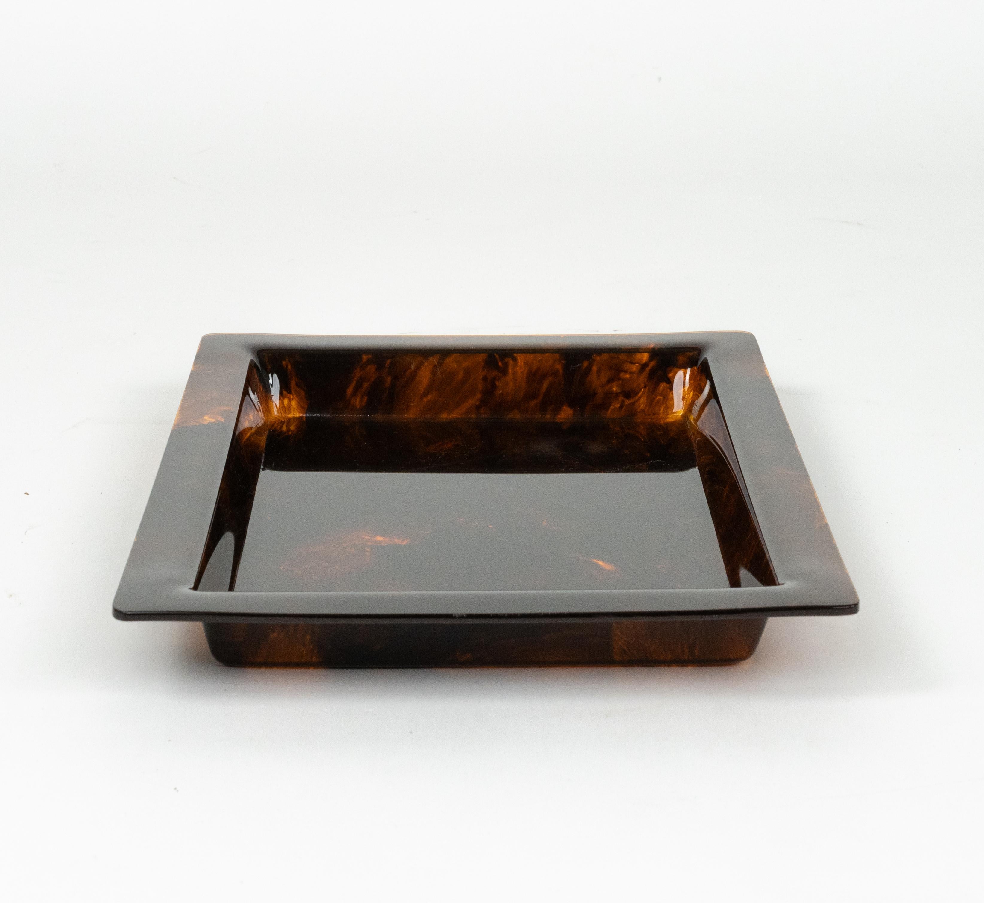 Serving Tray in Effect Tortoiseshell Lucite Christian Dior Style, Italy 1970s For Sale 3