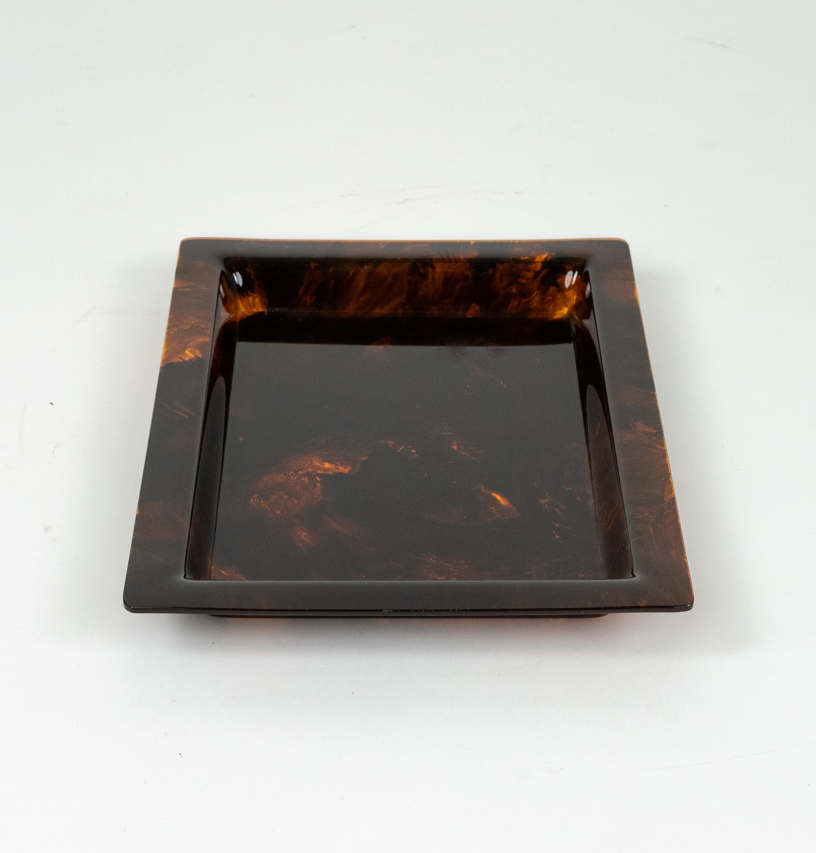 Serving Tray in Effect Tortoiseshell Lucite Christian Dior Style, Italy 1970s For Sale 2