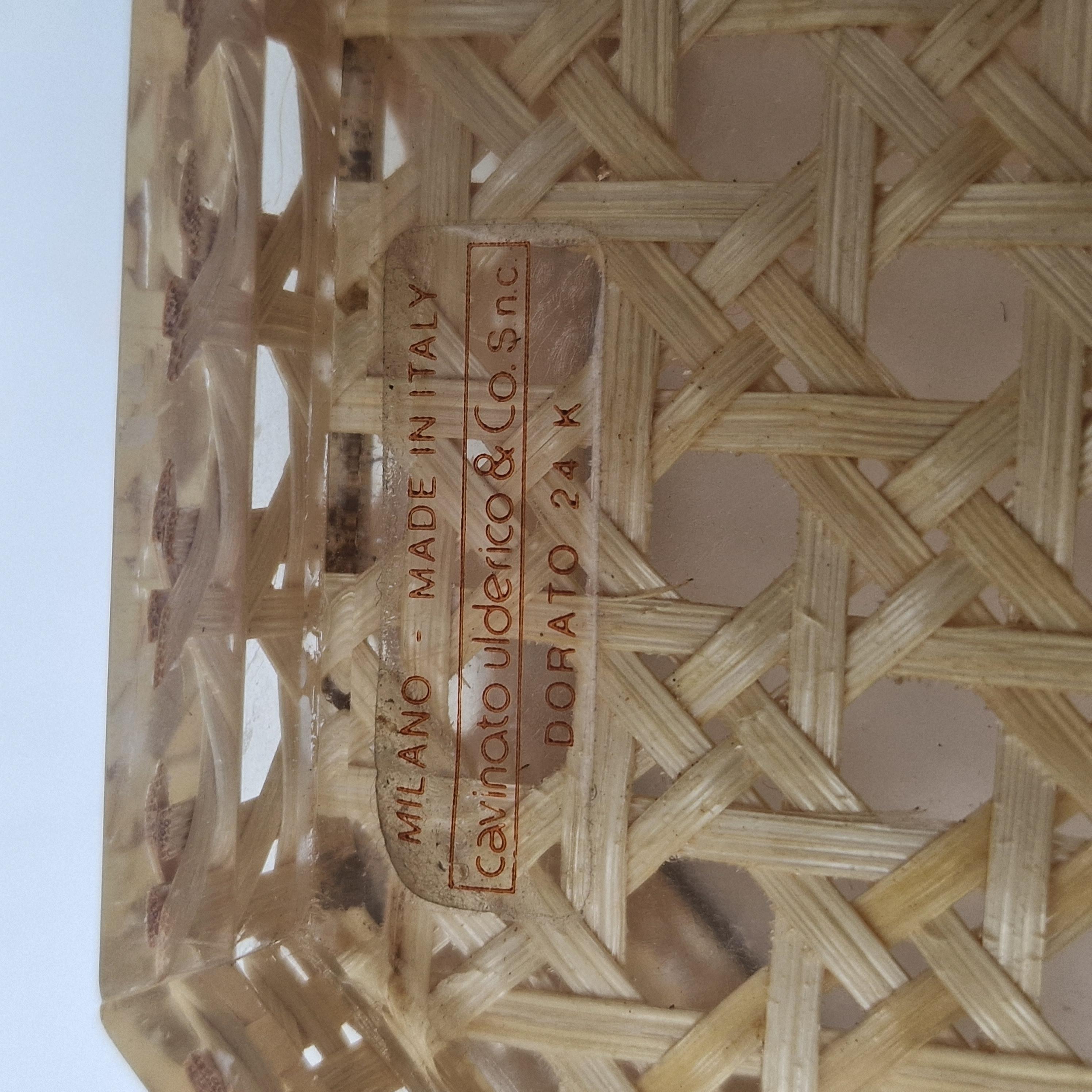 Serviertablett aus Lucite, Rattan und 24-karätigem Gold, Italien 1970er Jahre im Angebot 7