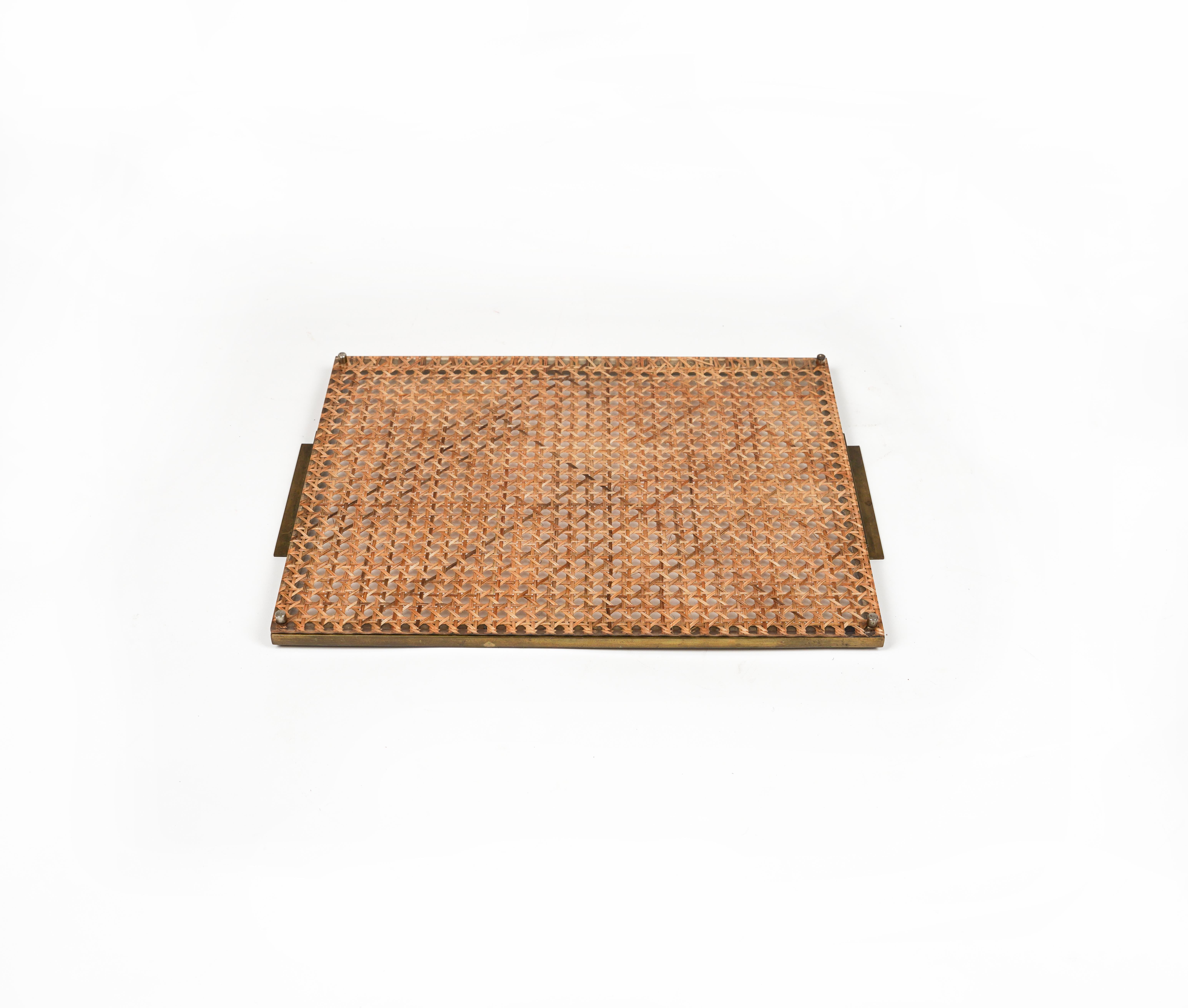 Serving Tray in Lucite, Rattan & Brass Christian Dior Style, Italy, 1970s For Sale 4
