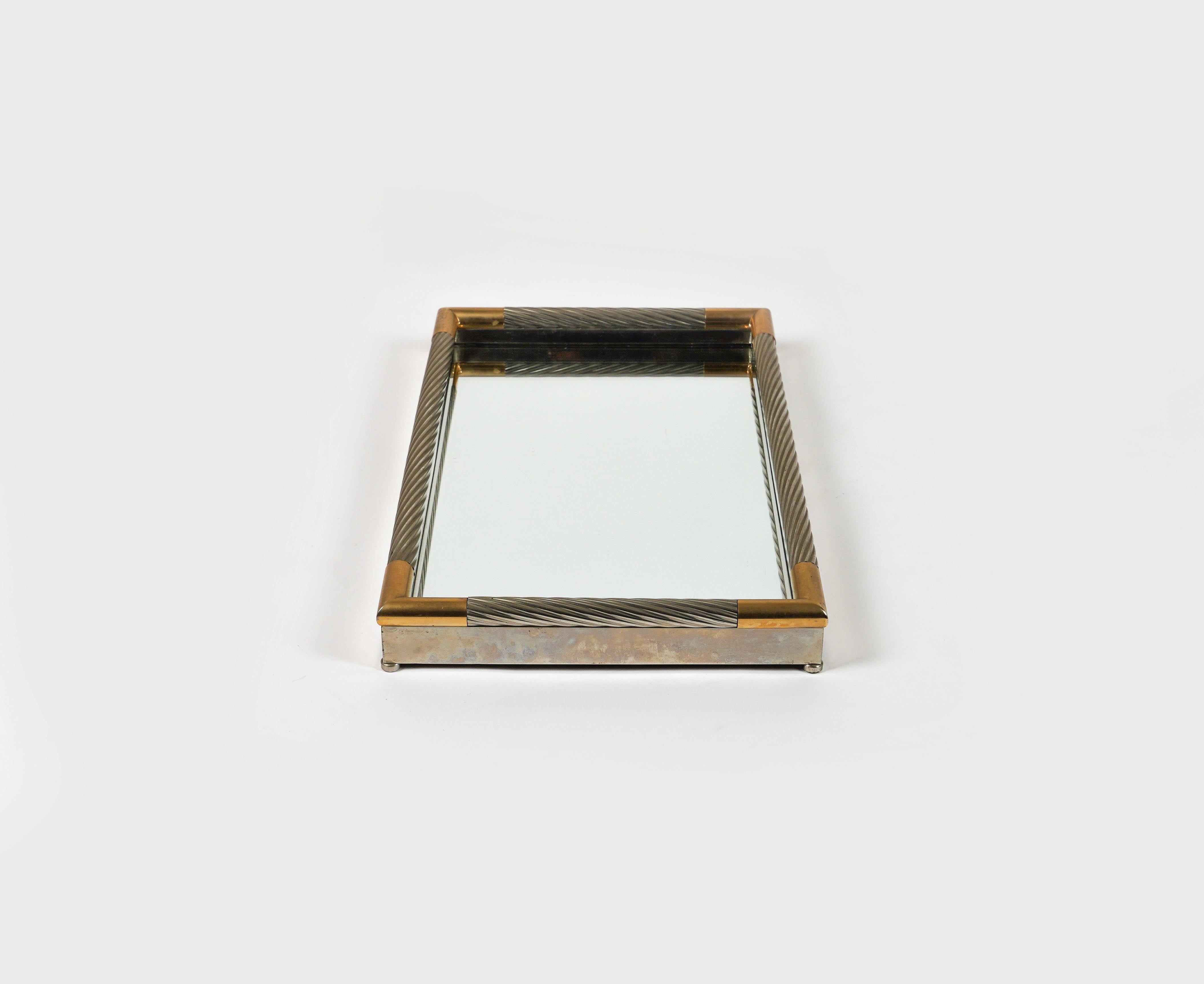 Serving Tray in Silver Metal, Brass and Mirror by Tommaso Barbi, Italy 1970s In Good Condition For Sale In Rome, IT