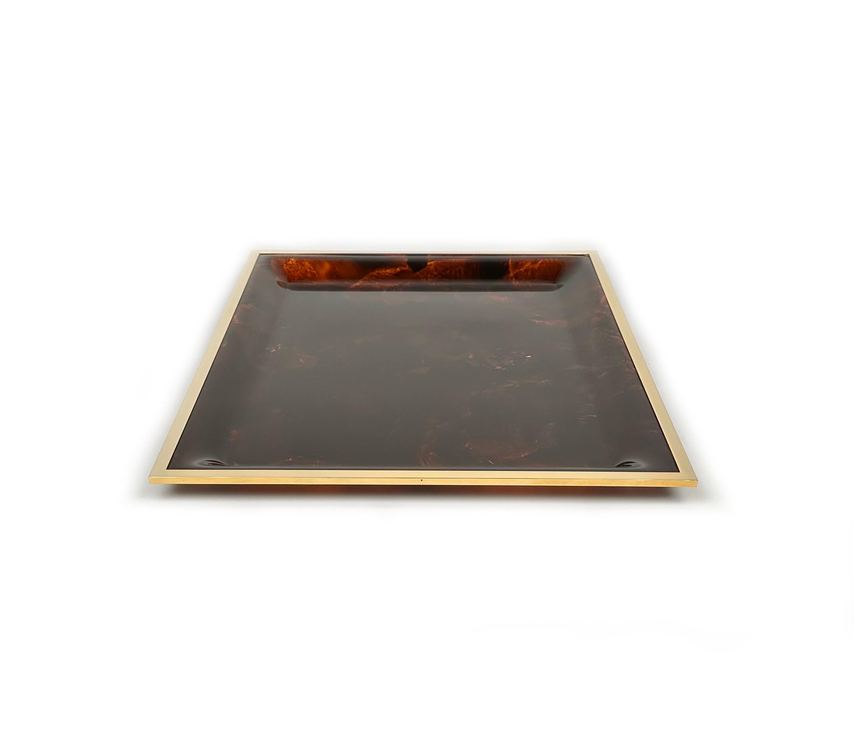 Serving Tray in Tortoiseshell Lucite and Brass Christian Dior Style, Italy 1970s In Good Condition For Sale In Rome, IT