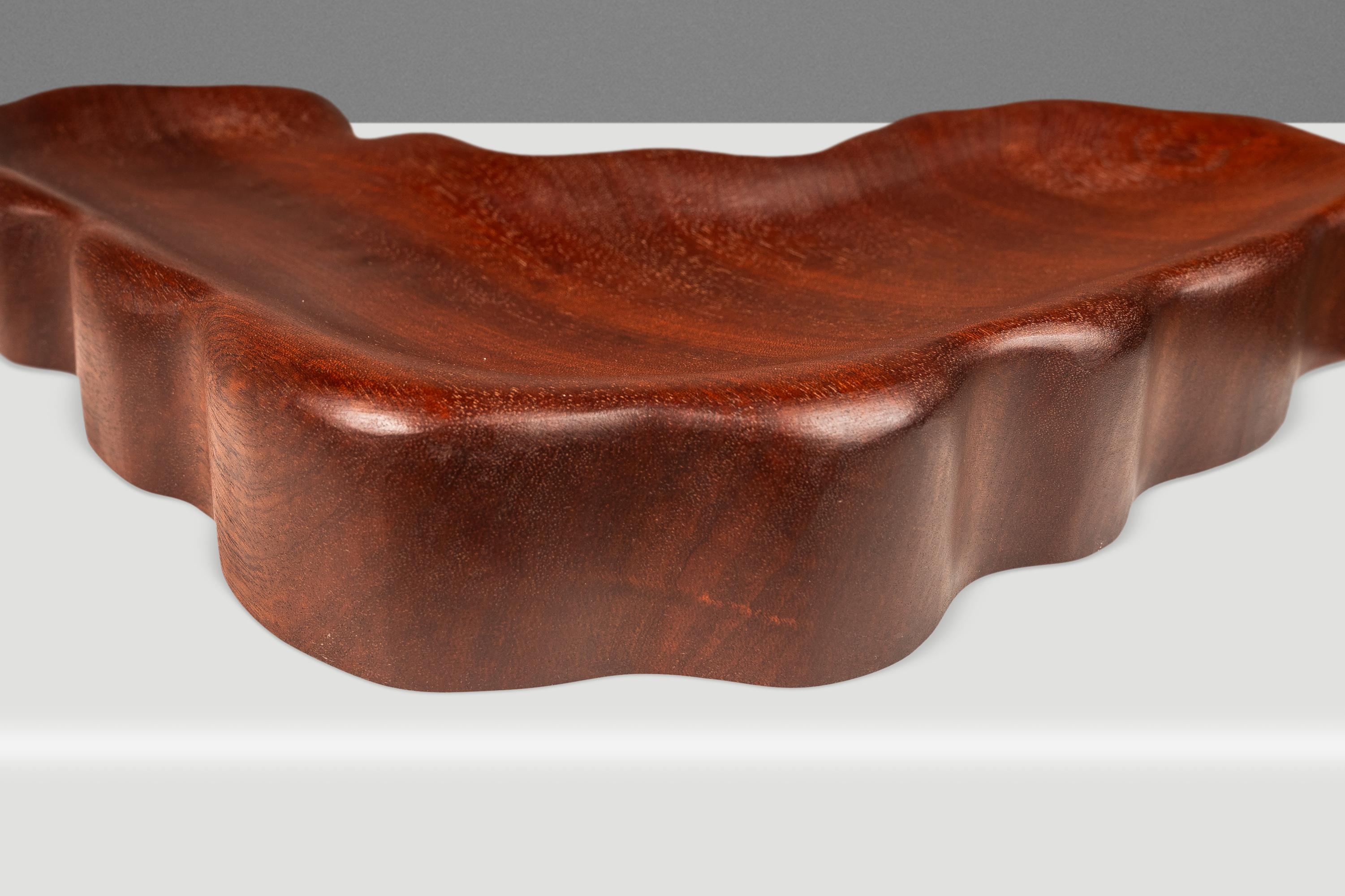 Serviertablett / Schlüsselanhänger in Sapele, Mark Leblanc, Leblanc Studios, USA,  2020's im Angebot 3