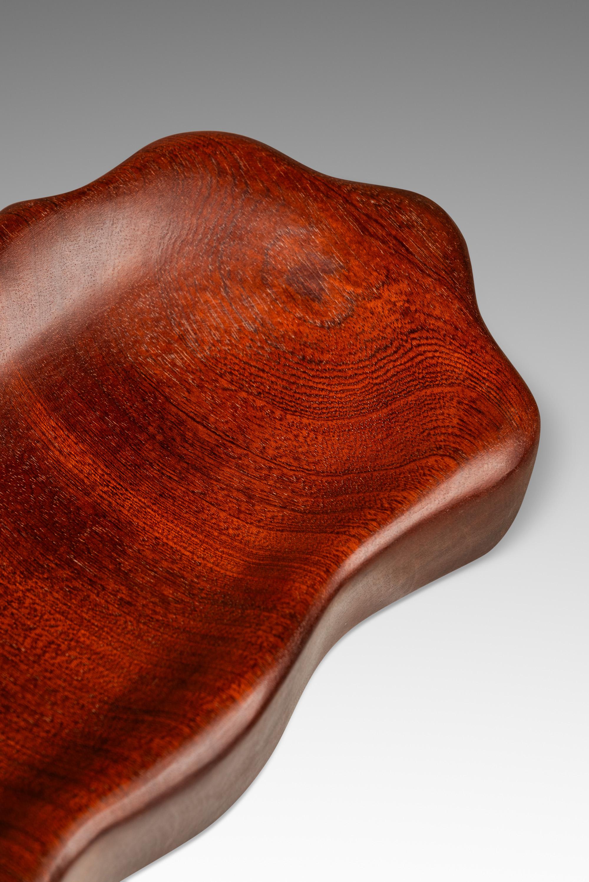Serviertablett / Schlüsselanhänger in Sapele, Mark Leblanc, Leblanc Studios, USA,  2020's im Angebot 10