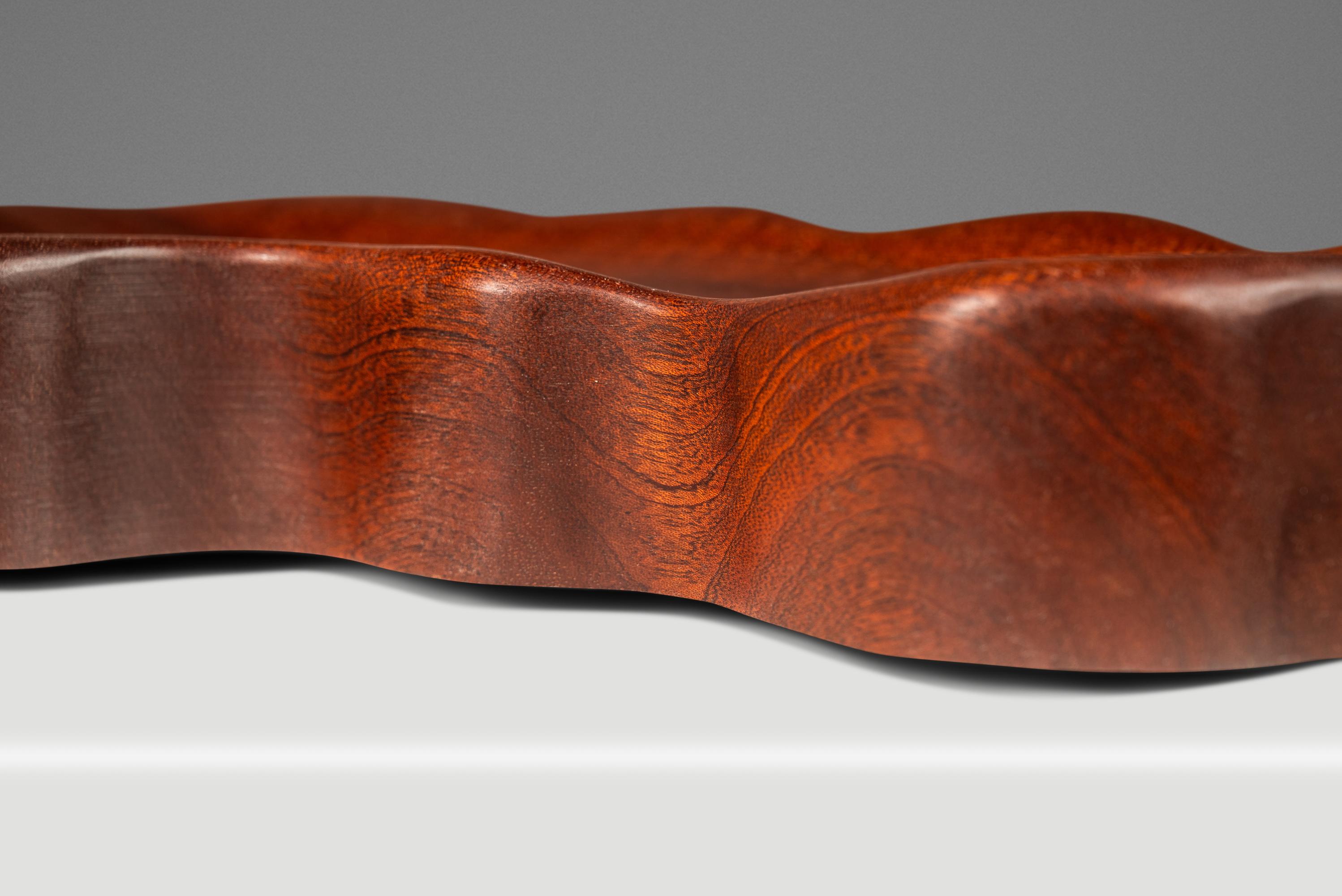 Serviertablett / Schlüsselanhänger in Sapele, Mark Leblanc, Leblanc Studios, USA,  2020's im Angebot 2