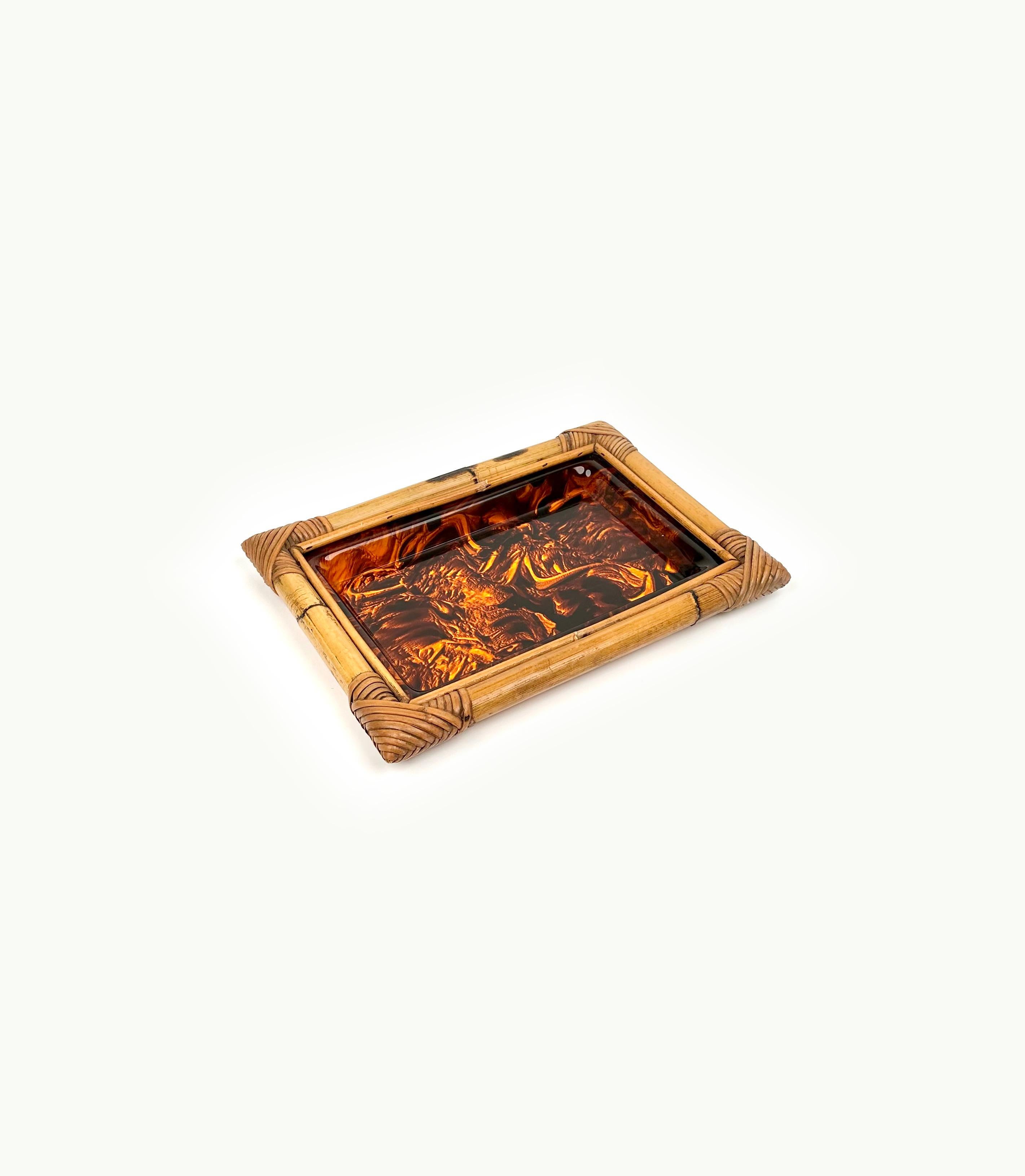 Serving Tray or Vide-Poche in Bamboo and Tortoiseshell Lucite, Italy 1970s In Good Condition For Sale In Rome, IT