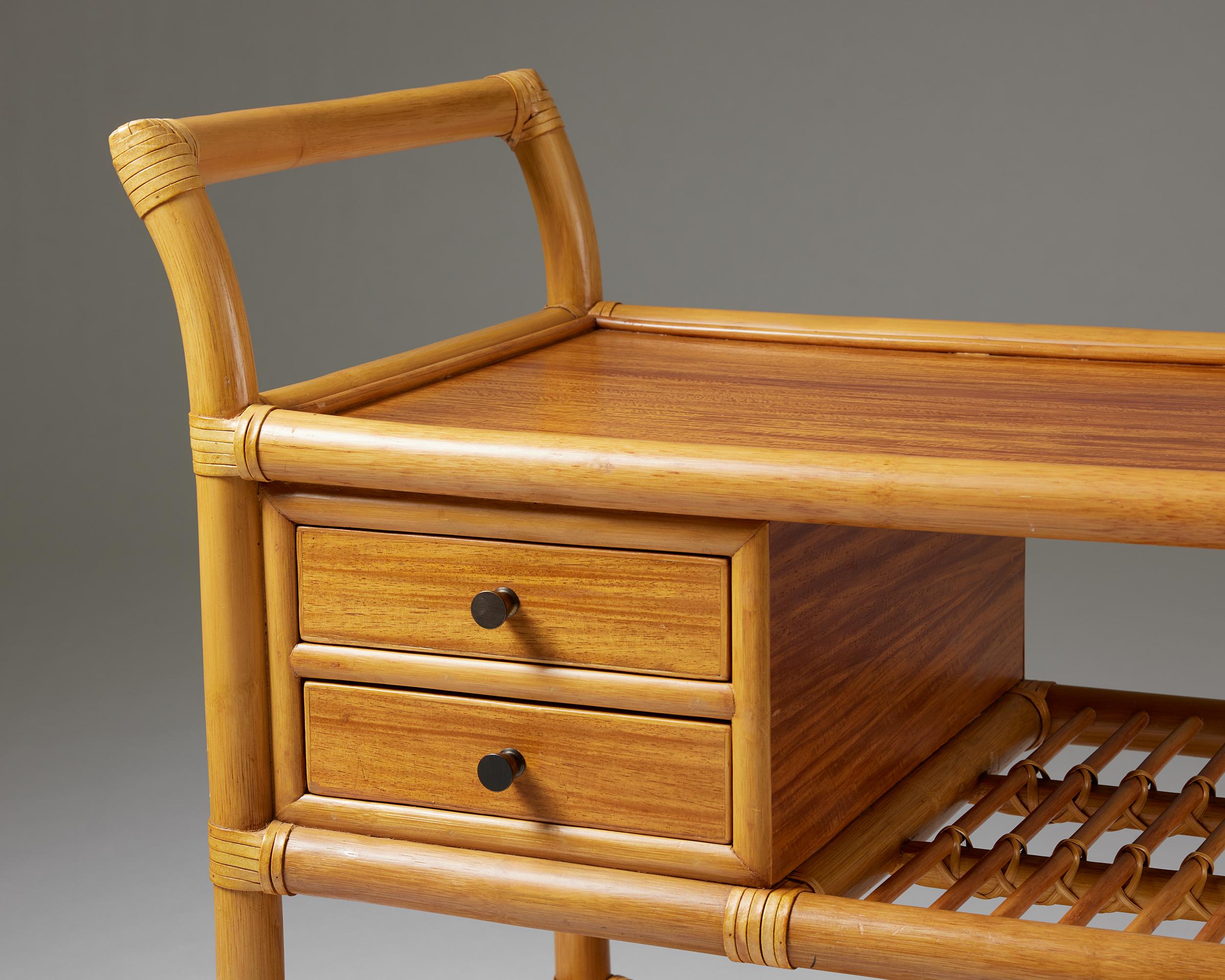 Mid-Century Rattan and Wood Bar Cart – Scandinavian Design, 1950s For Sale 3