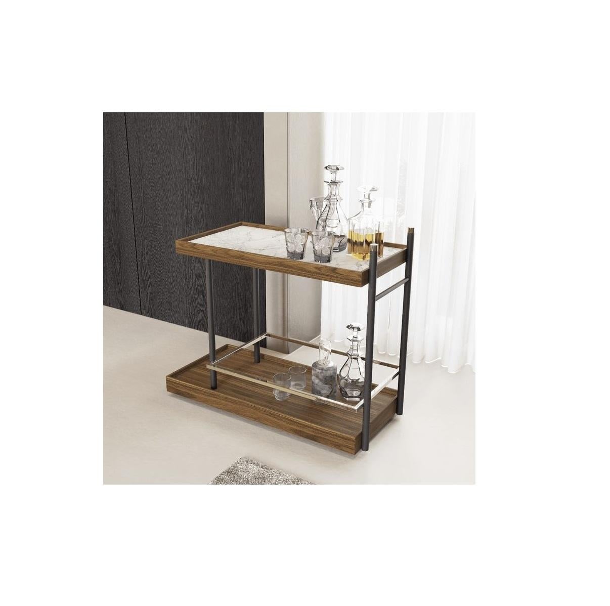 Fatto a mano Carrello di servizio per tè, caffè o cocktail in noce e oro lucido in vendita