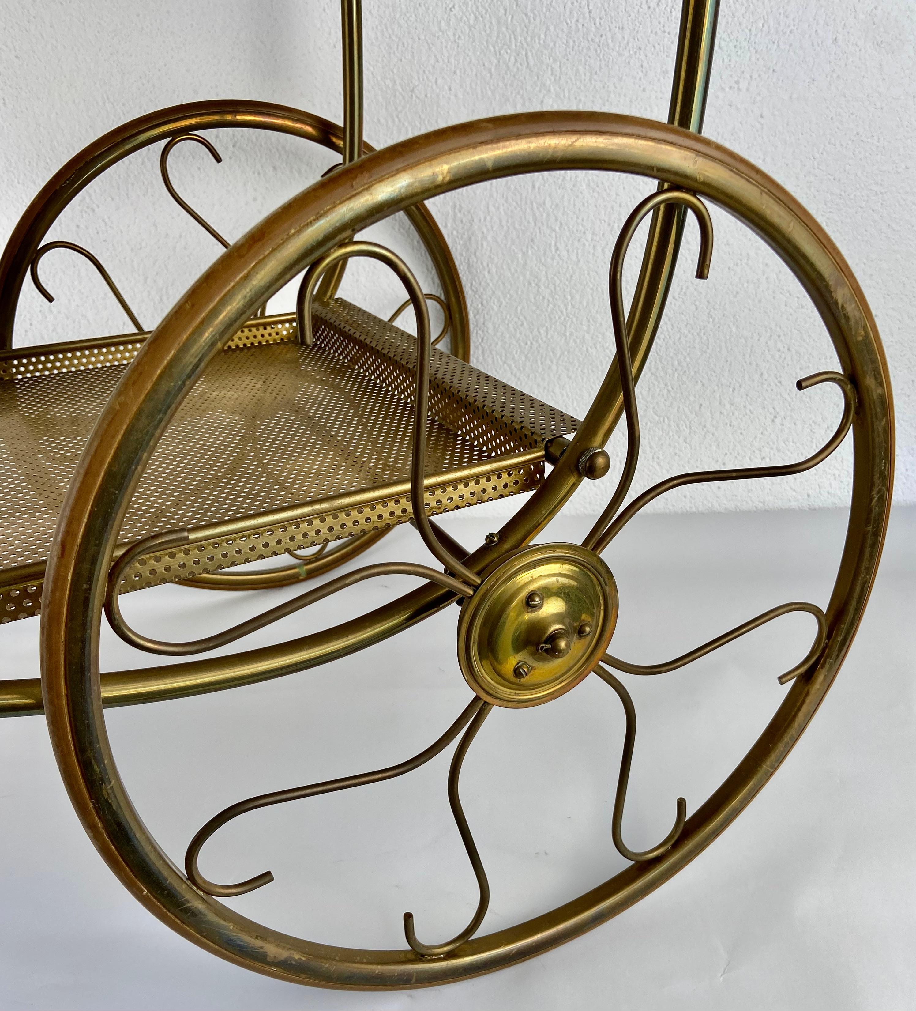 Serving trolley in brass For Sale 5