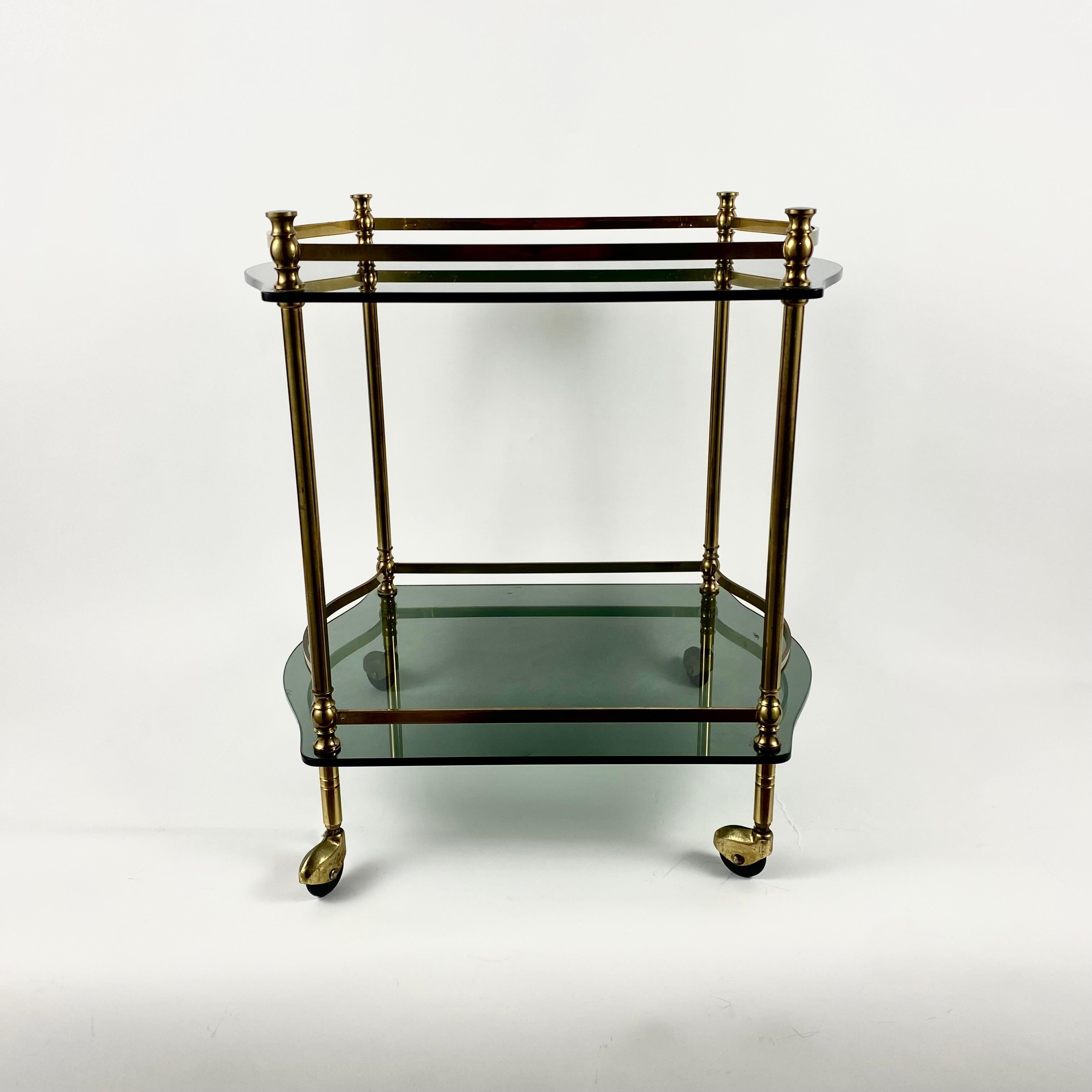 Serving Trolley in Gilt Brass On Wheels Vintage France, 1950s In Good Condition For Sale In Bastogne, BE