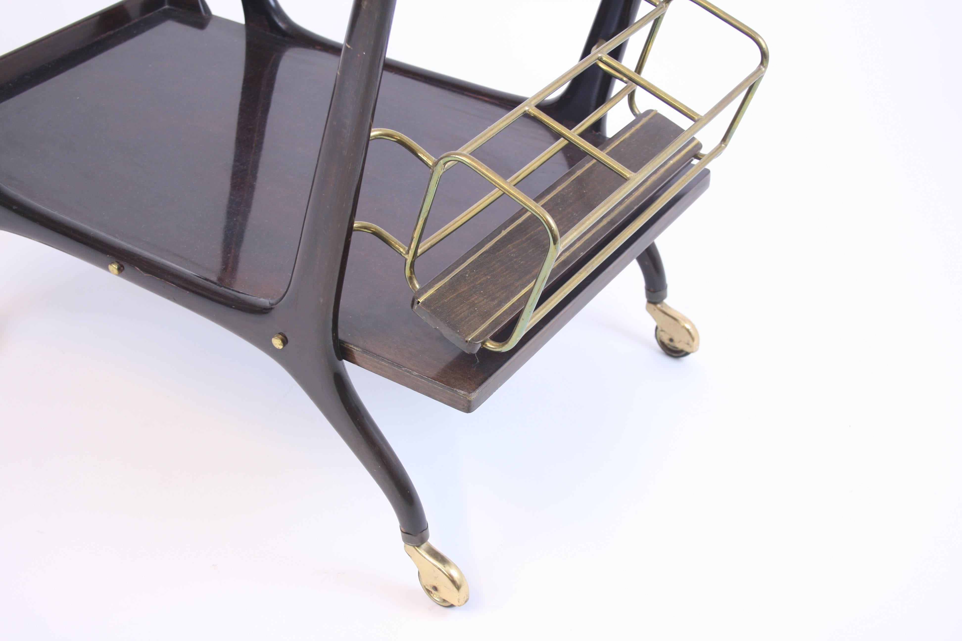 Serving Trolley in the Style of Cesare Lacca Italy 1950s glass lacquered wood In Good Condition In Vienna, AT