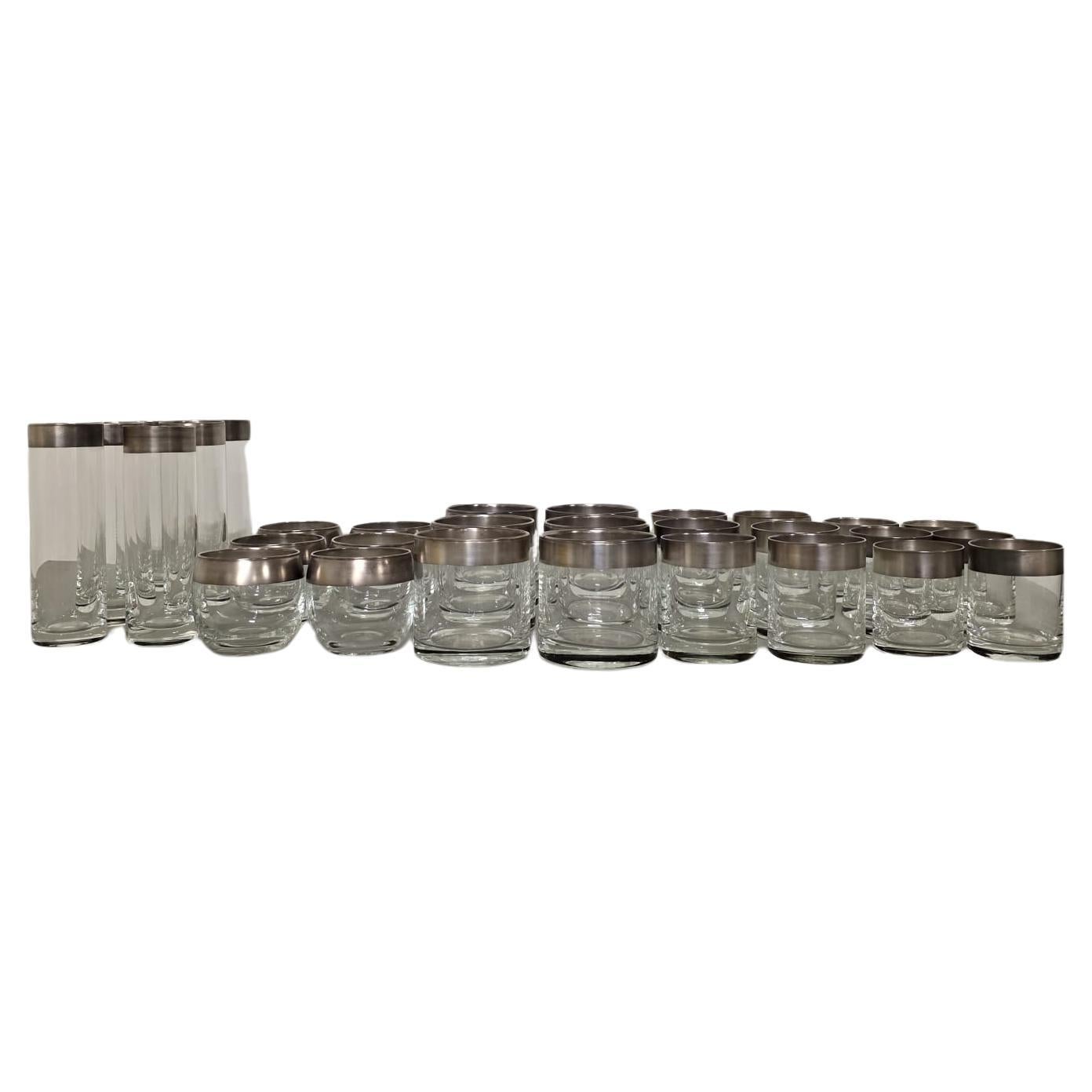 Service en verre Silver Band fabriqué par Dorothy Thorpe inc. en vente