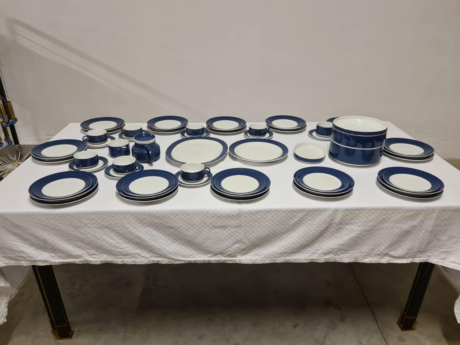 Servicio de columna 61 piezas de Giovanni Gariboldi para Richard Ginori en venta 5