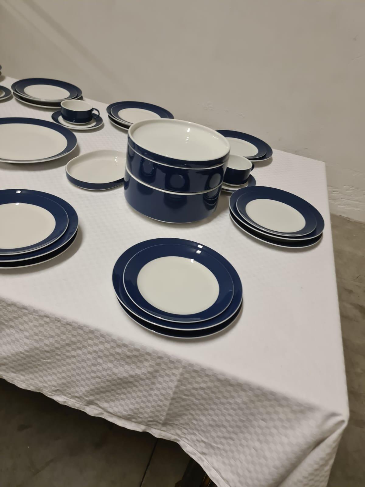 Servicio de columna 61 piezas de Giovanni Gariboldi para Richard Ginori en venta 1