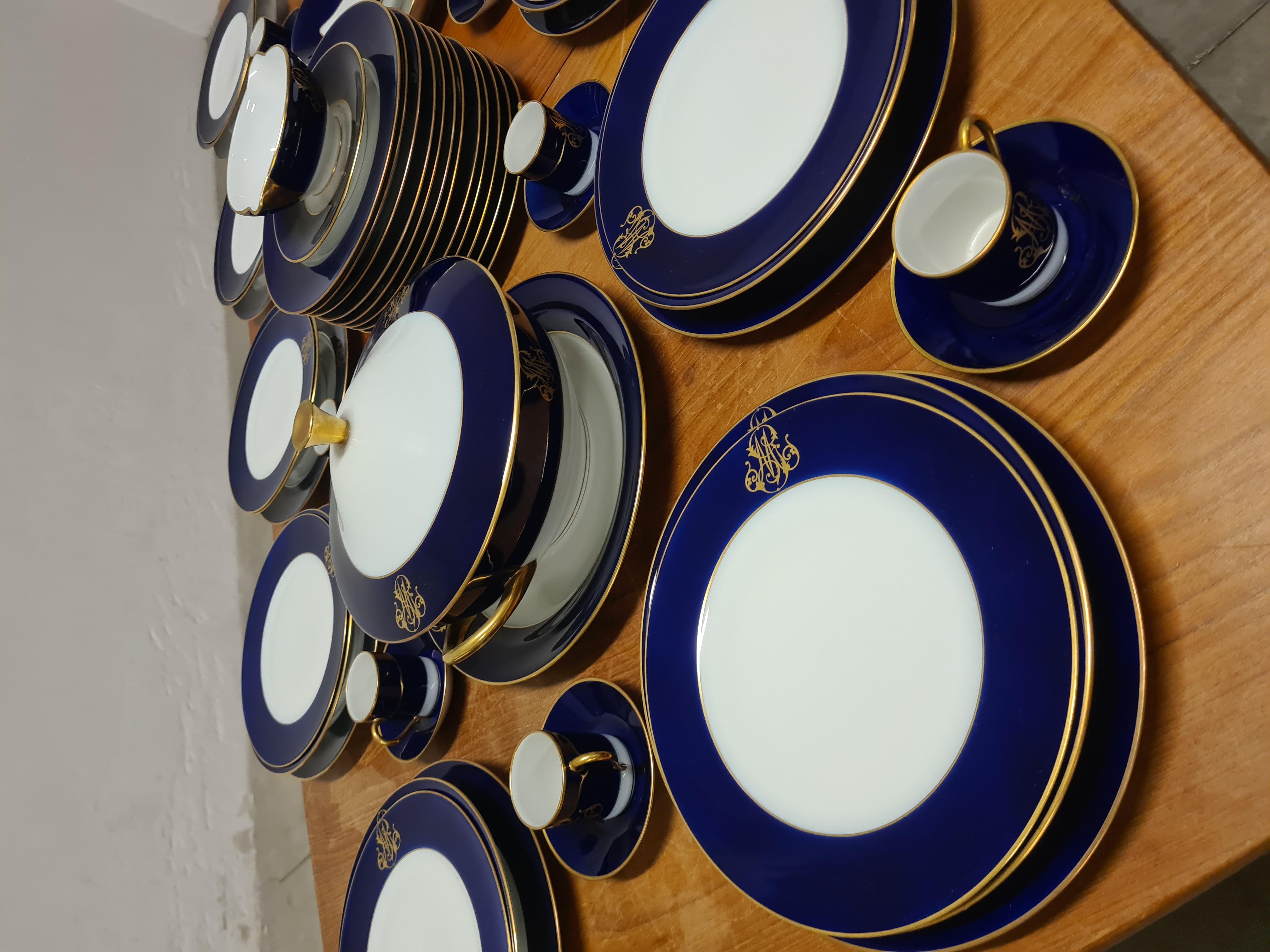 12-person service Cobalt blue by Rocal Limoges, 68 pieces For Sale 6