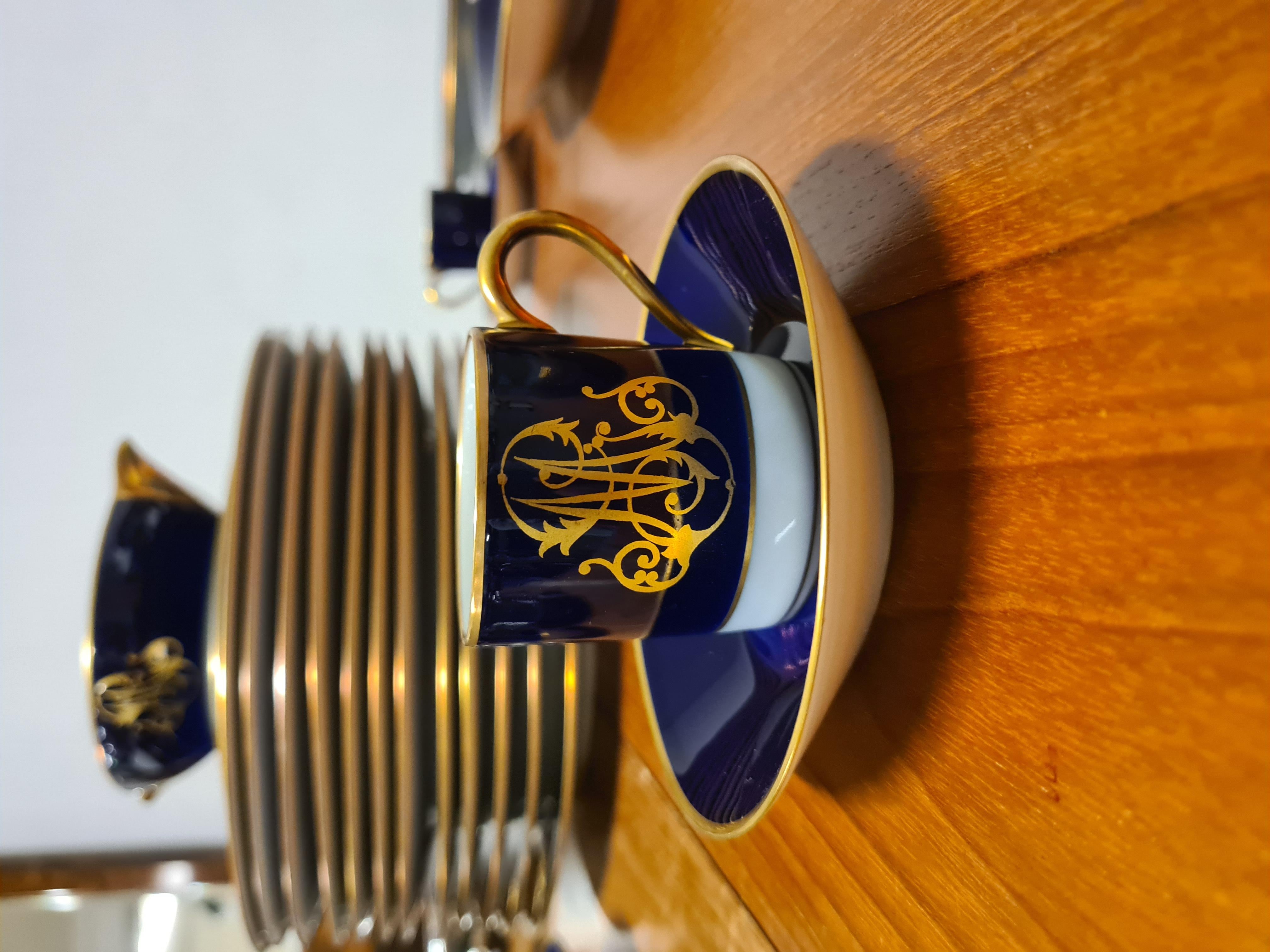 12-person service Cobalt blue by Rocal Limoges, 68 pieces For Sale 11