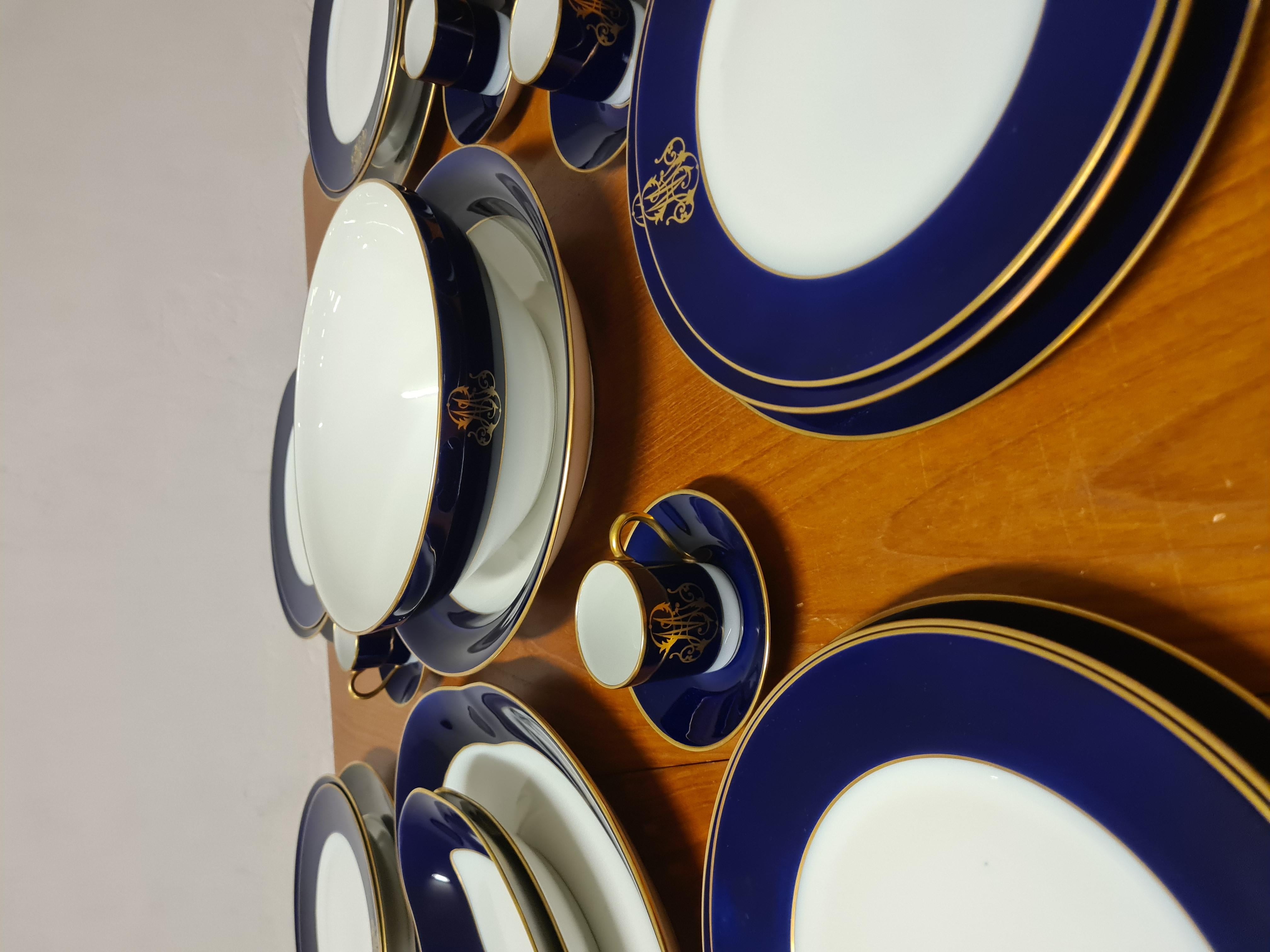 12-person service Cobalt blue by Rocal Limoges, 68 pieces For Sale 2