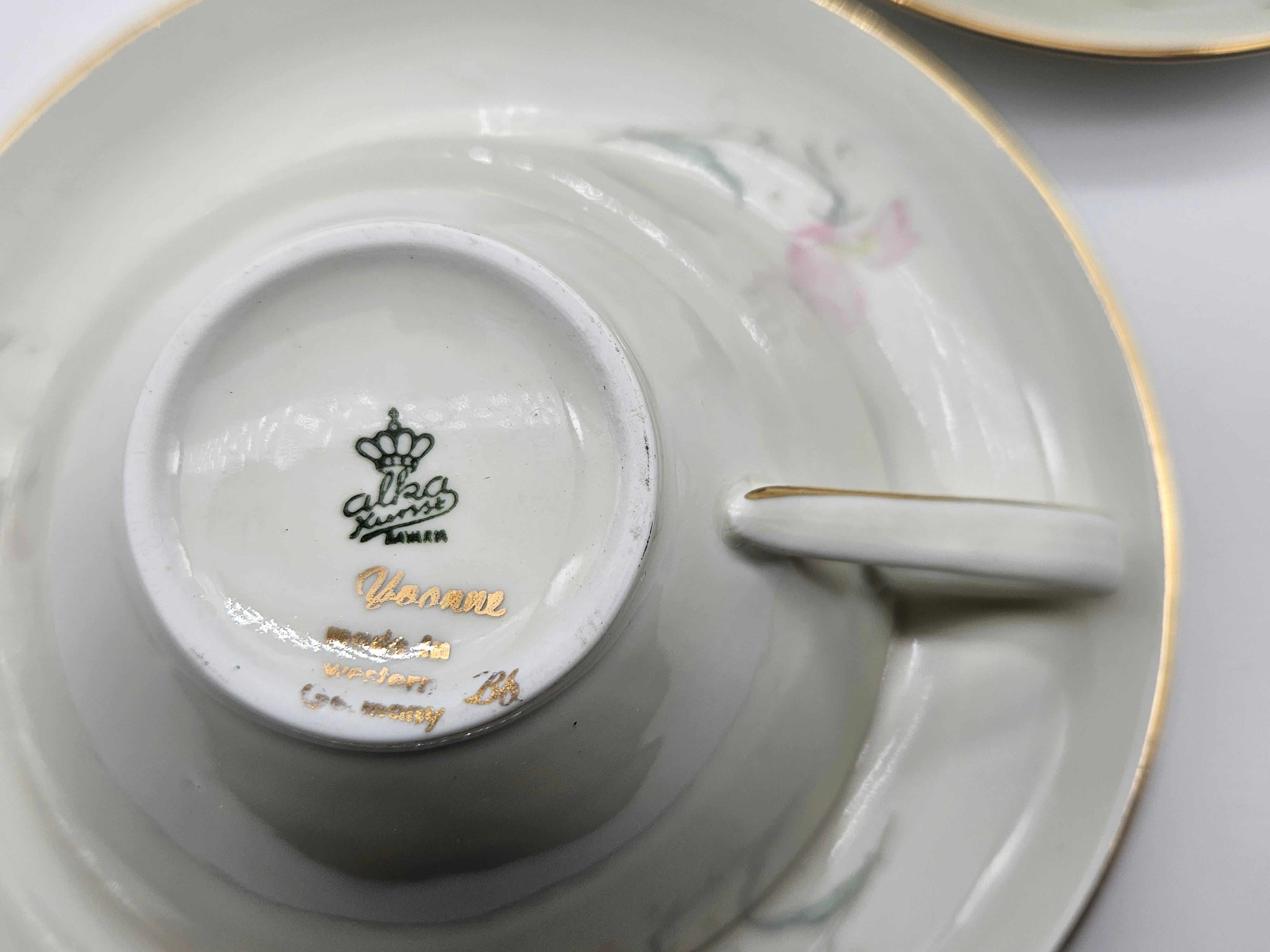 American Classical Alka Kunst Bavaria 1960s ceramic tea set For Sale