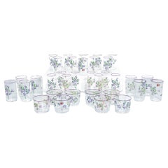 Ensemble de 34 verres en 4 tailles par Carlo MORETTI, tous peints à la main