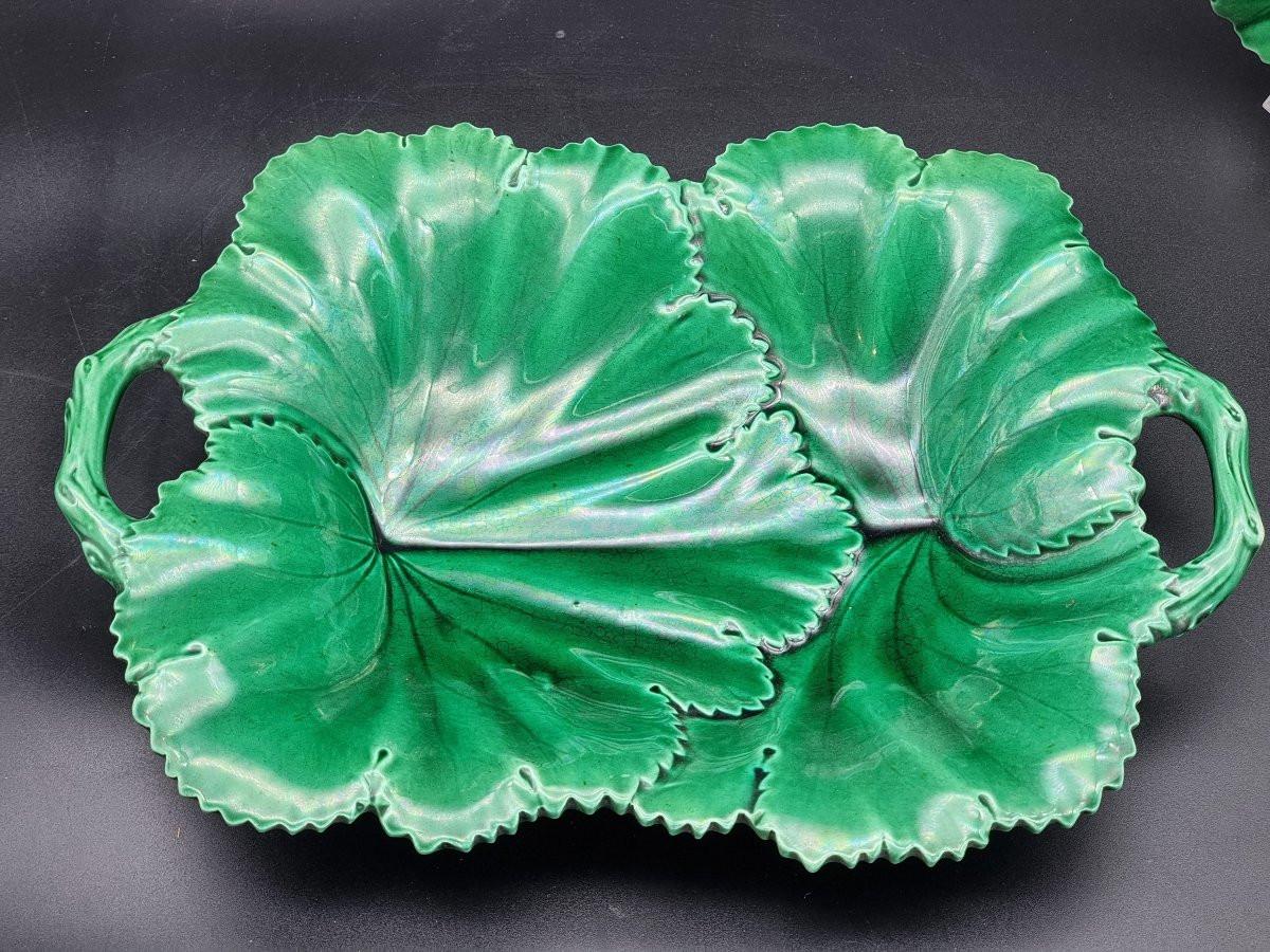Copeland & Garrett green faience plate service, England, 19th century For Sale 2