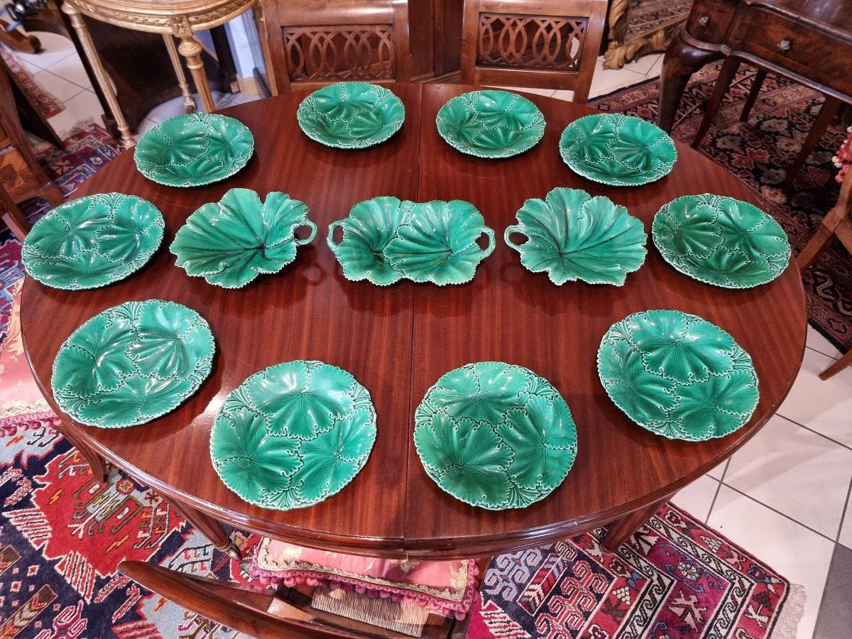 Copeland & Garrett green faience plate service, England, 19th century For Sale 5