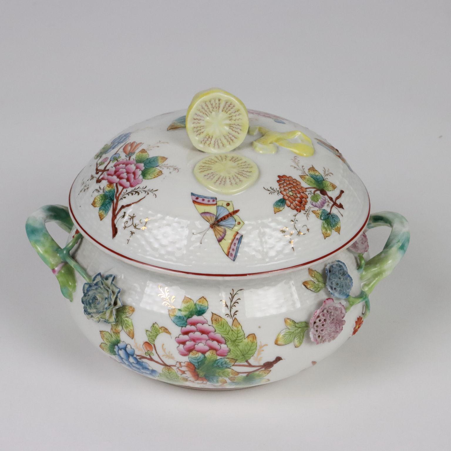 Hungarian Queen Victoria Porcelain Dinnerware Herend Manufacture Hungary XXse