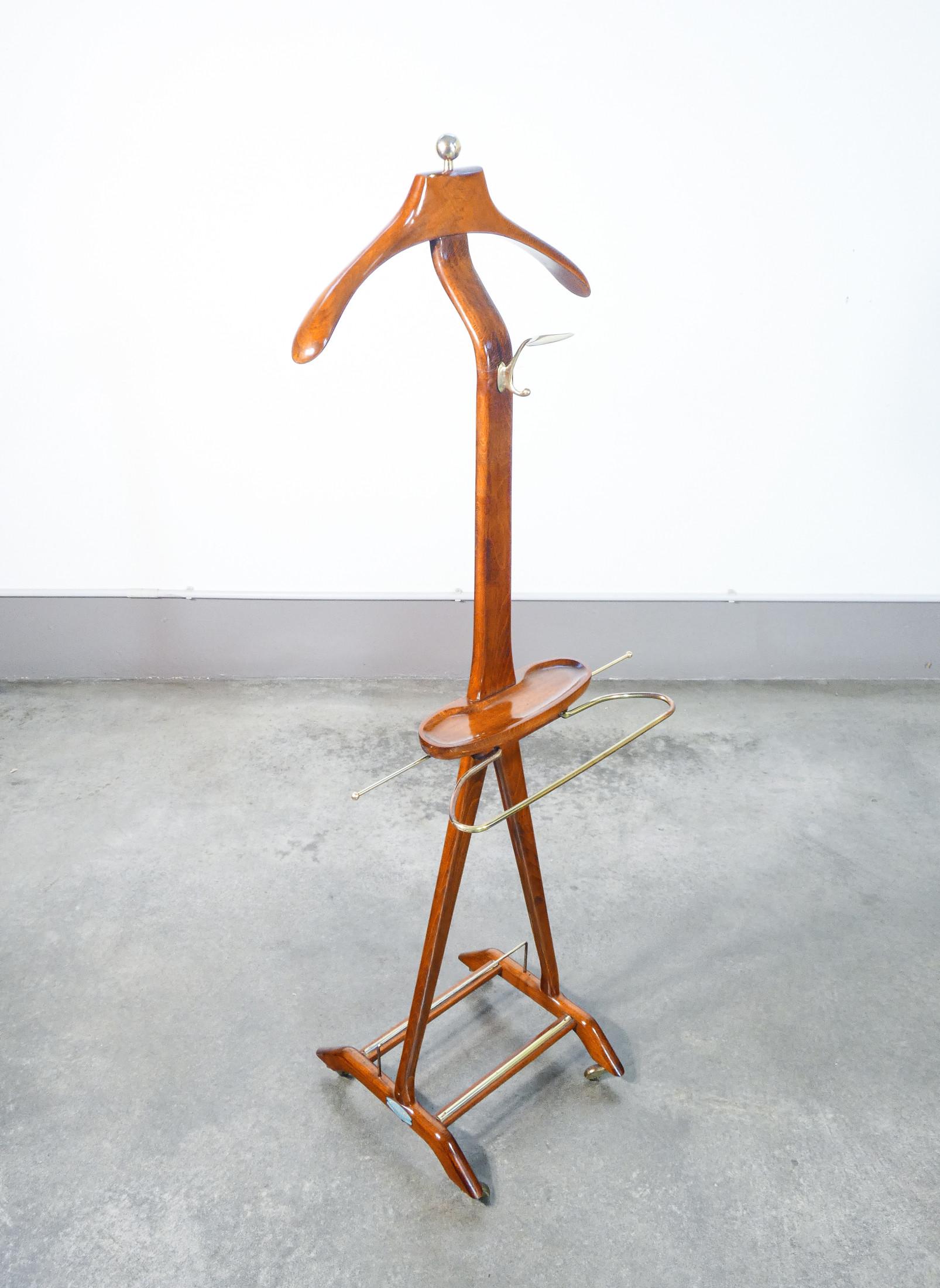Mid-20th Century Wooden servomute designed by Ico PARISI for Fratelli REGUITTI. Italy, 50s For Sale